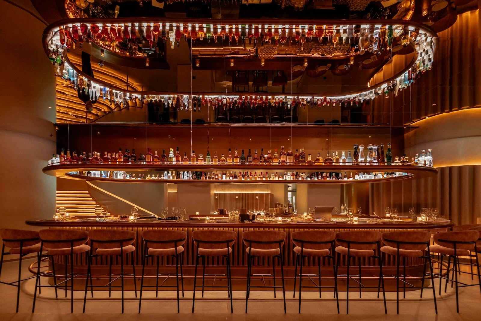 MR PORTER Steakhouse - >MR PORTER Restaurant, Bar &amp; Lounge London</a>