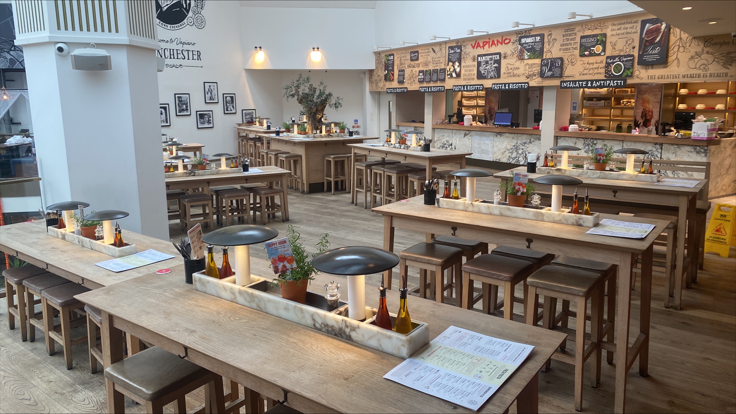 Spacious, well-lit venue for meetings and events in Vapiano, Manchester.
