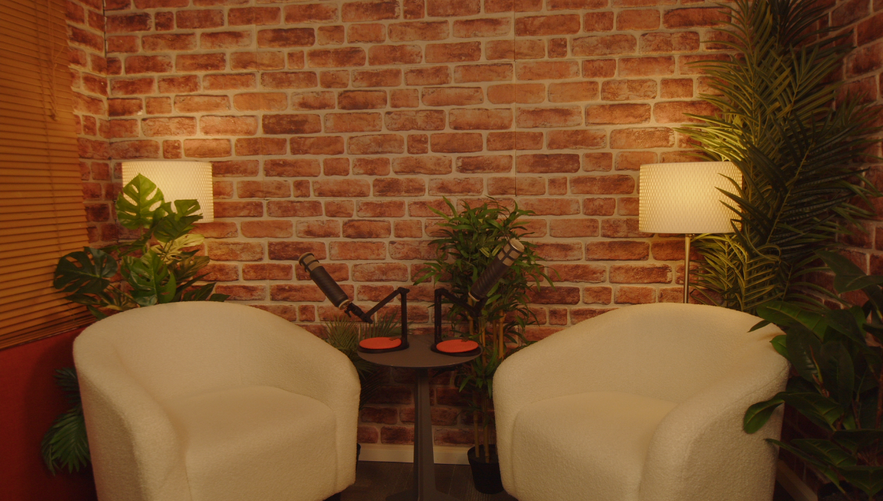 Podcast Studio - 3b504682-4c5c-4d7c-a1a7-cb65acbdd731.PNG