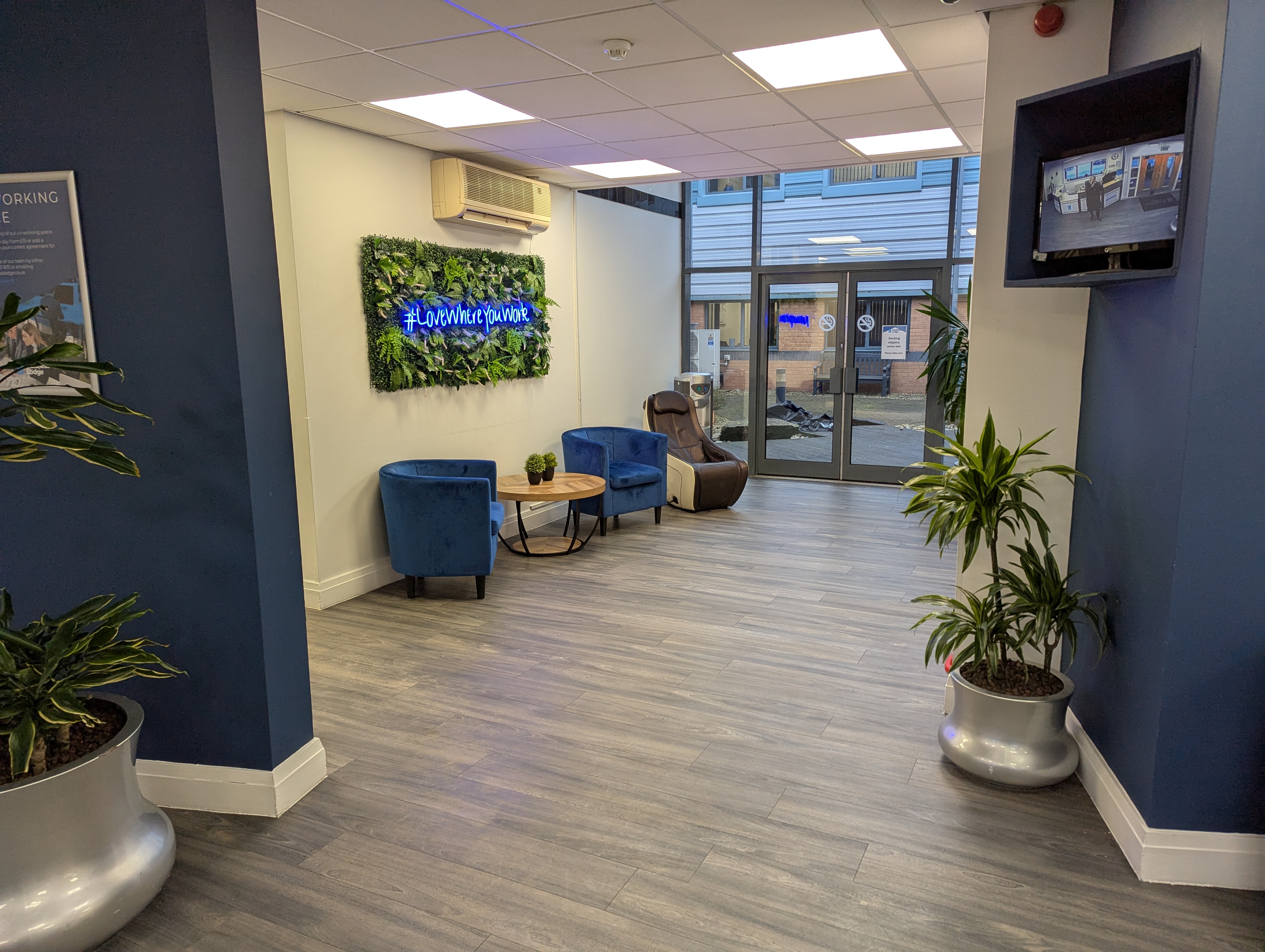 Europa House Conference Room - 9ad53577-64a4-4b75-83de-dbe04dd22f6a.jpg