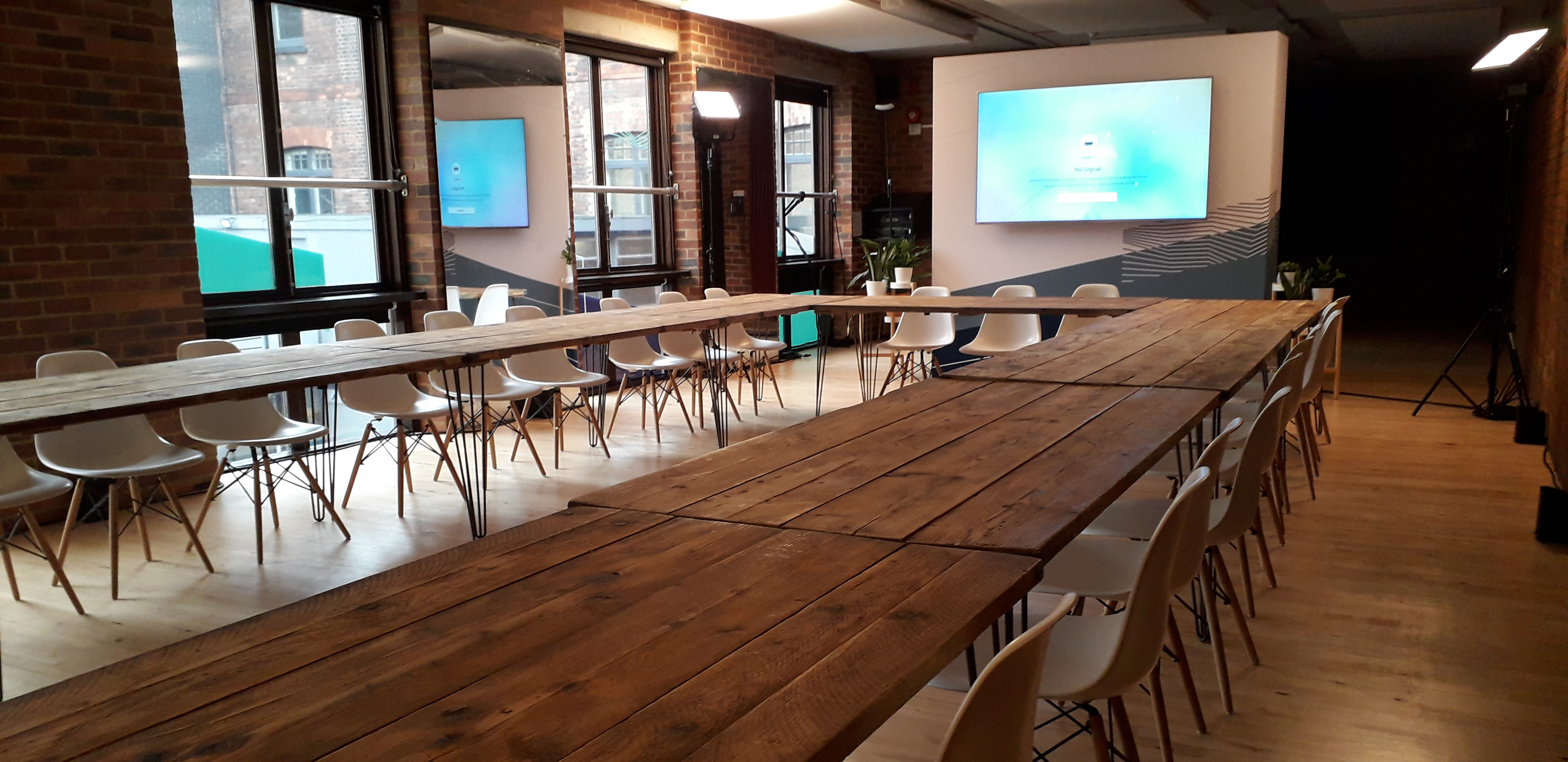 Full Hire - 46d2eadf-4bd3-49b5-bbfc-cffc1ed355c0.JPG