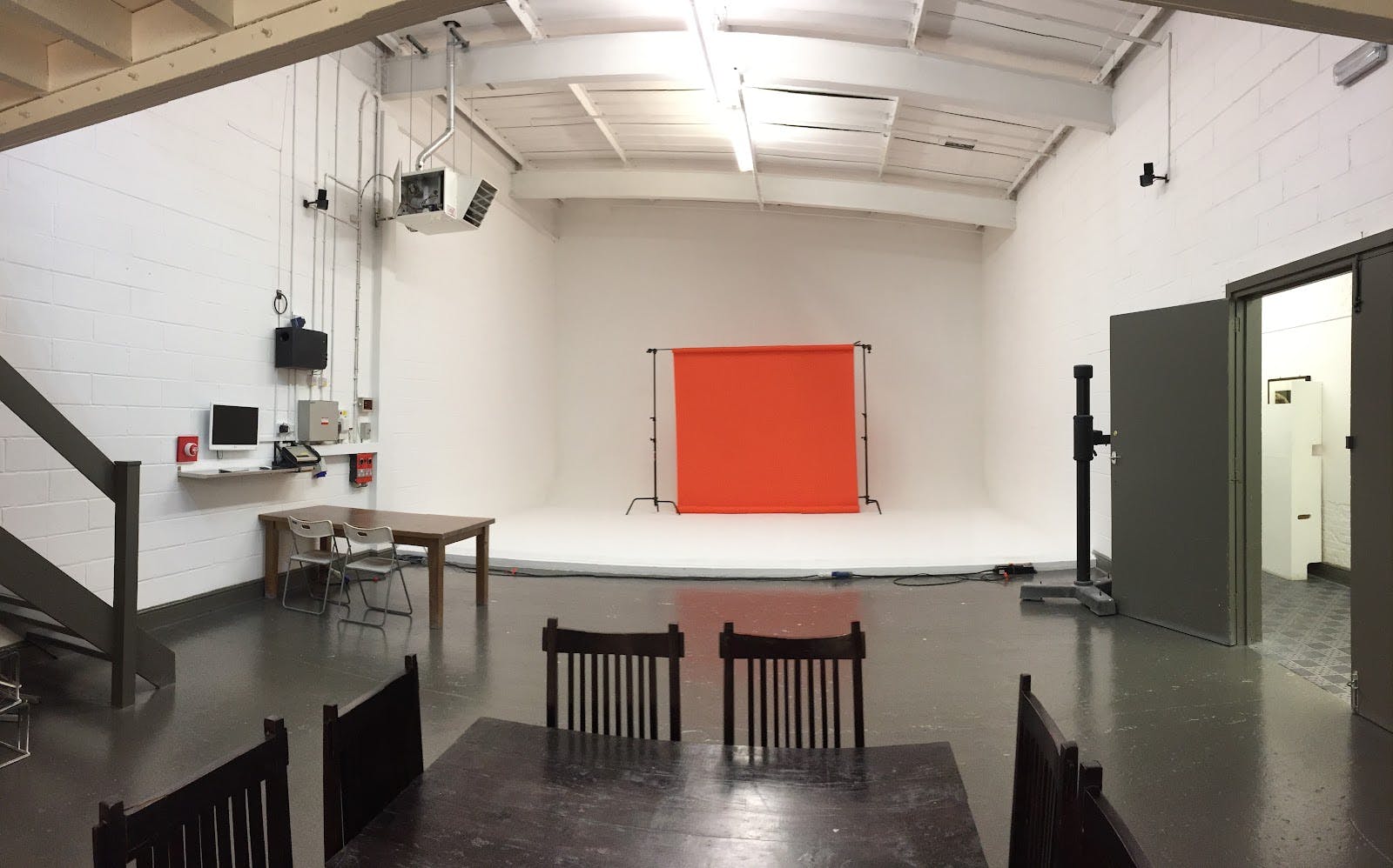 Holborn Studios - >depeeps</a>