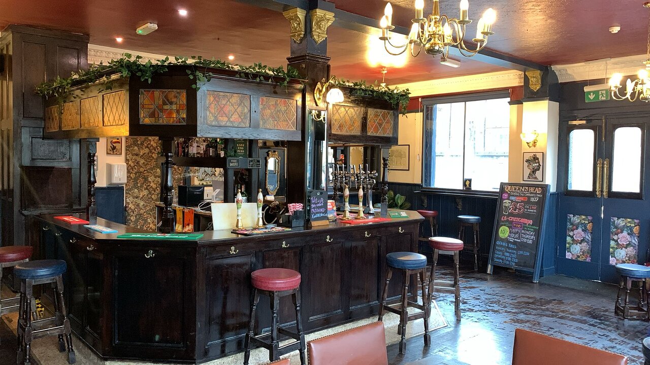 Queen's Quarters - 52a8e5e8-dfab-44bb-903b-1b7559d5c890.jpeg