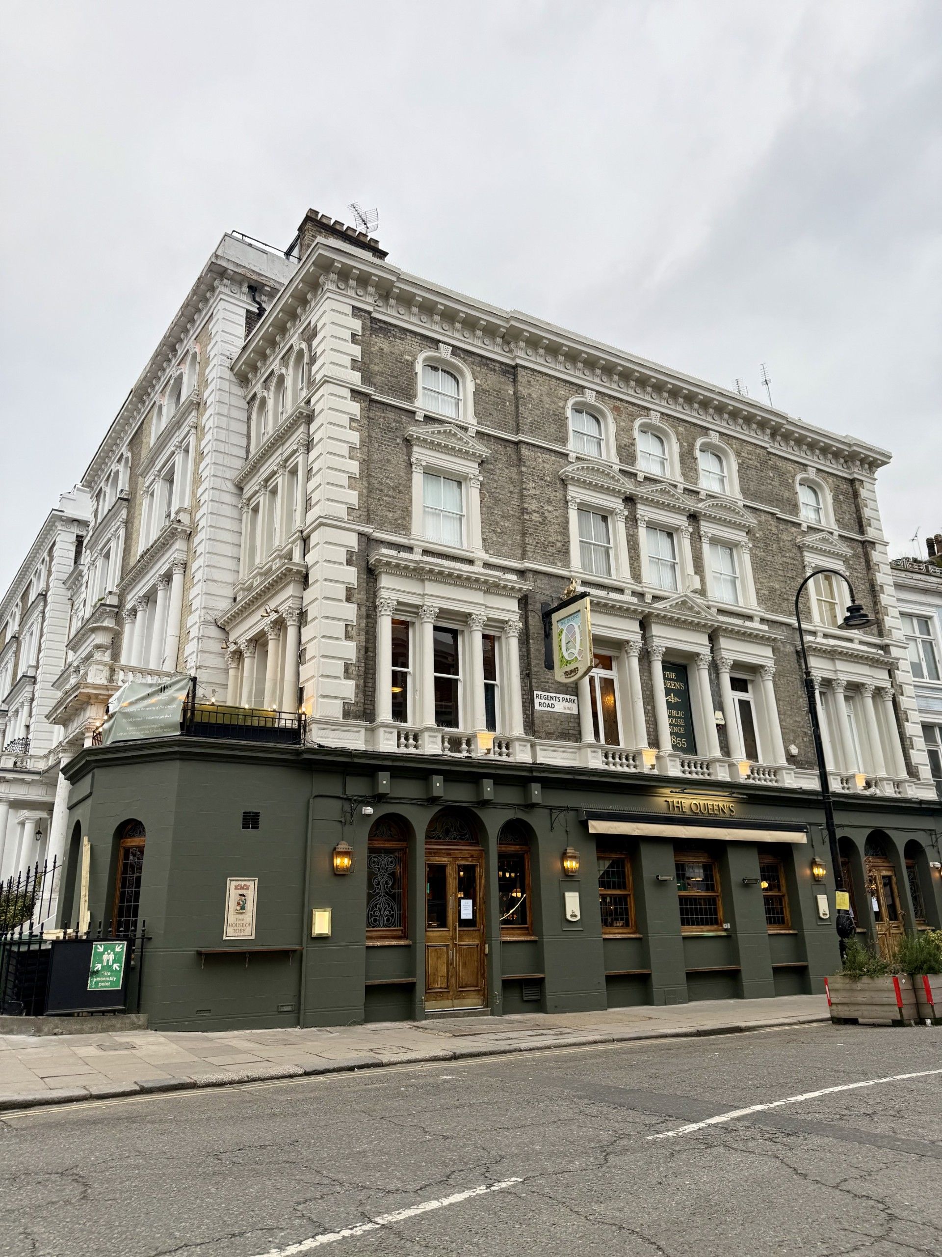 Queen's Quarters - e6e7f8a5-283d-469a-8651-b6f71a7a2c65.jpeg