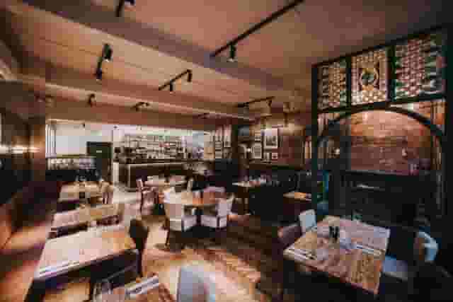 Harry's Restaurant