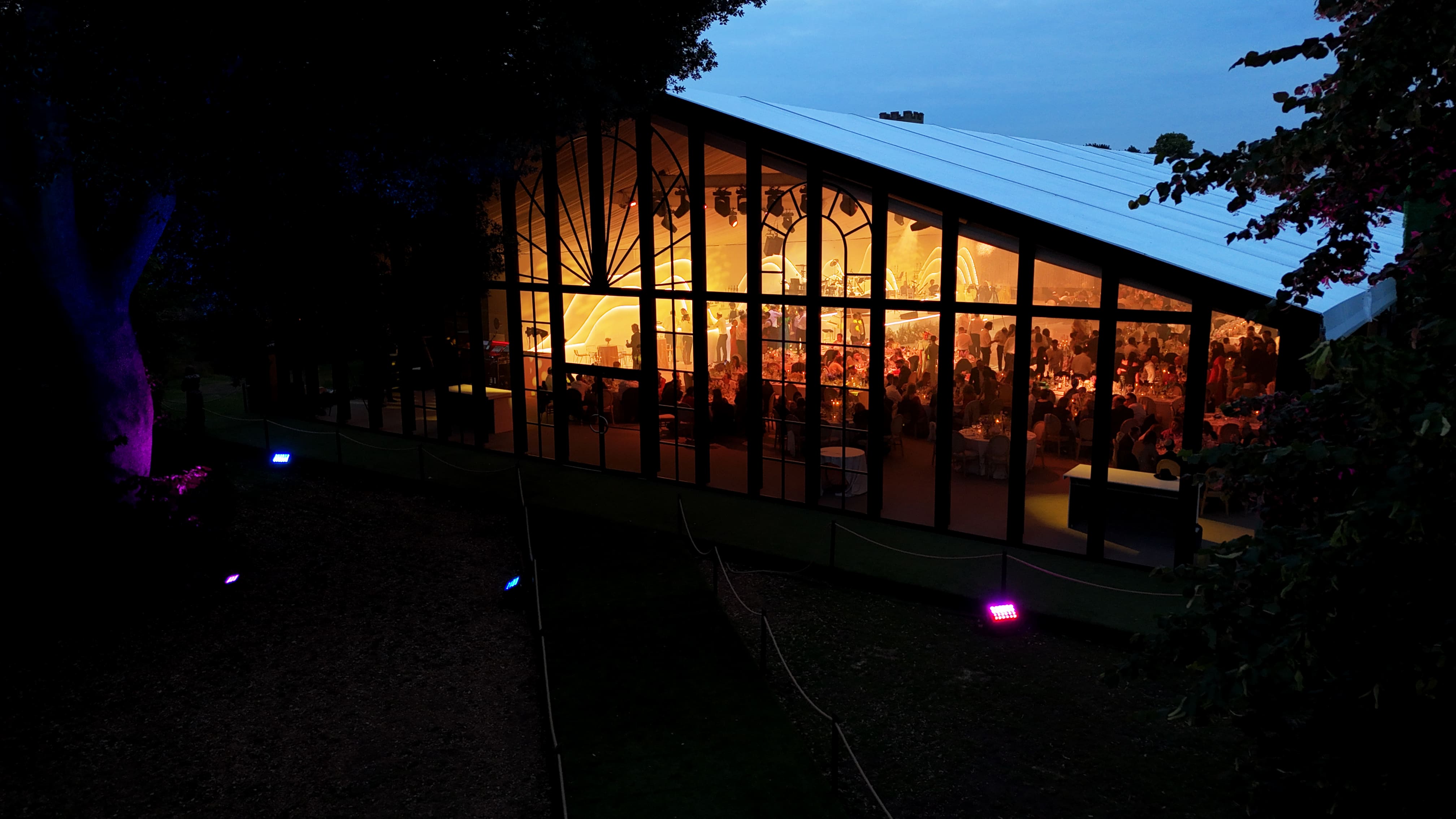 Whole Venue - mi0fwx3zbjl.jpg