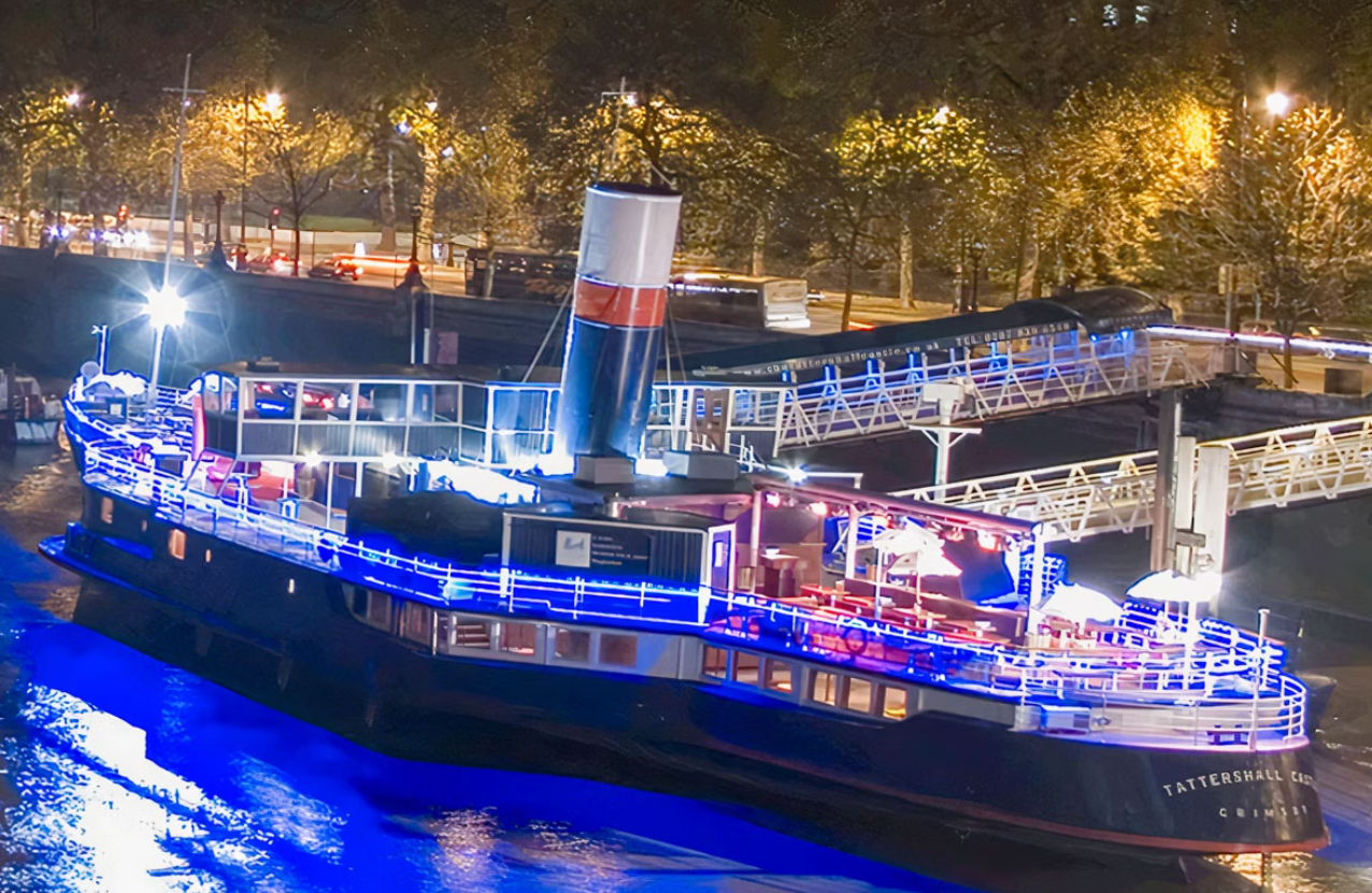 Illuminated venue on a boat for unique meetings and social gatherings at The Boat Show.
