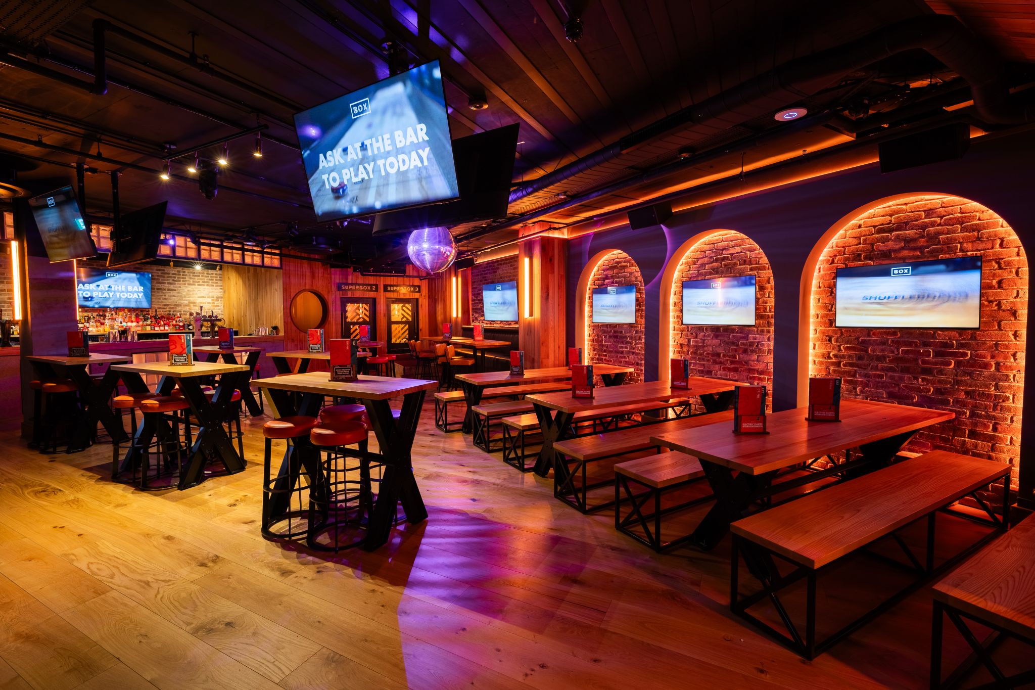 Vibrant BOX Below event space in Piccadilly, ideal for gatherings and networking.