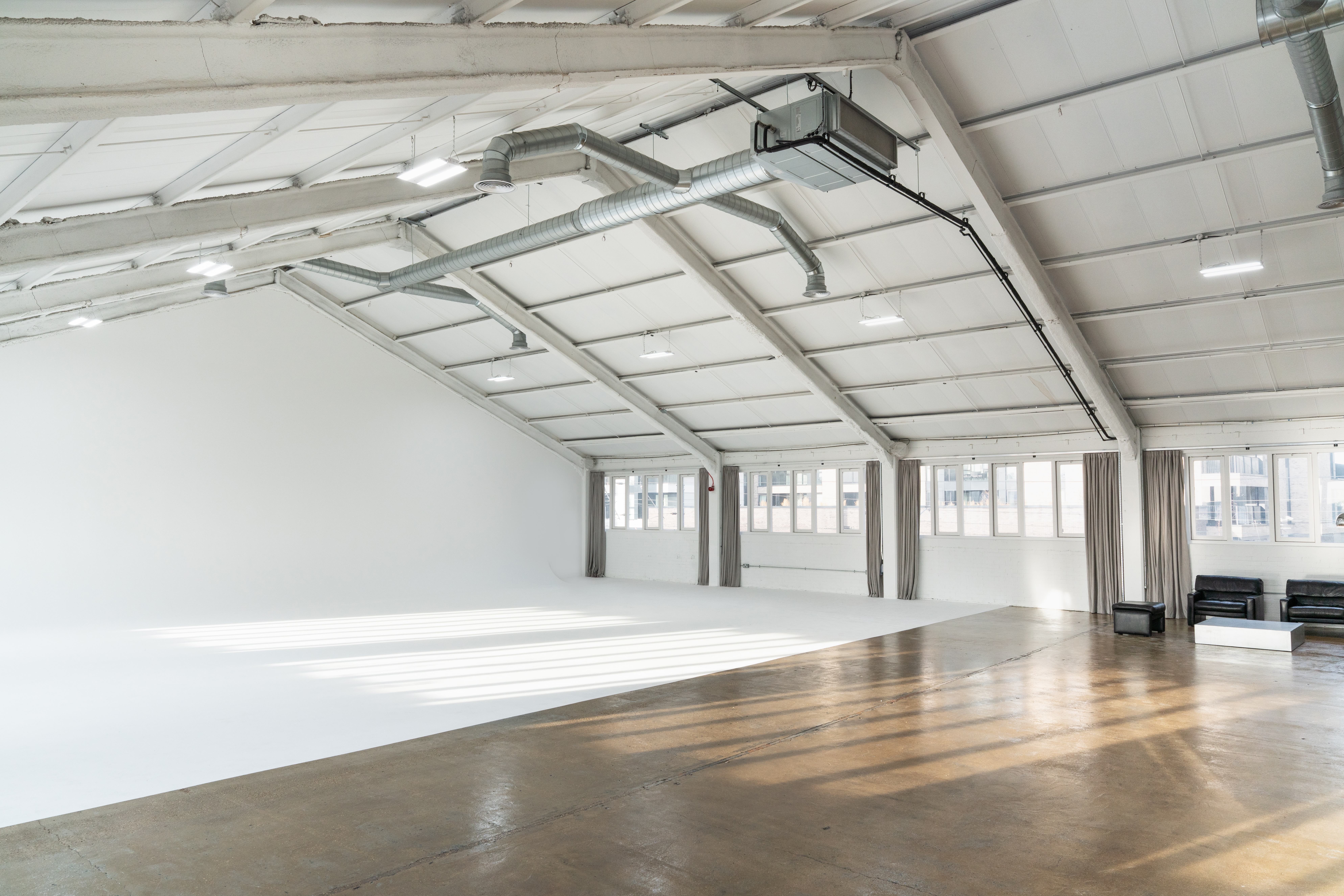 Photography Studio 03 - [YOU.] STUDIO - 9e2fd52b-91c1-49e3-84c2-81787adc3cb7.jpg