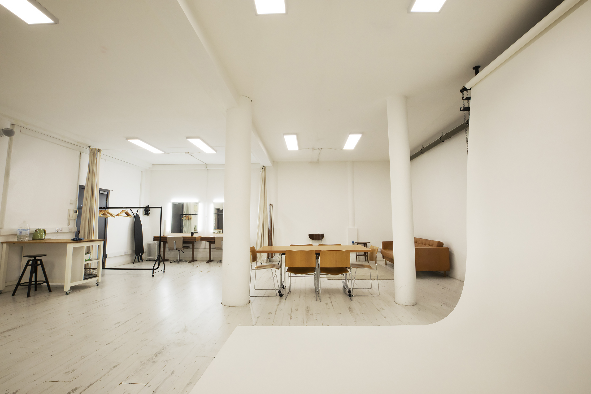 Deep Space 02 - 6933e83f-c44e-464b-a4cc-401b8659c858.jpg