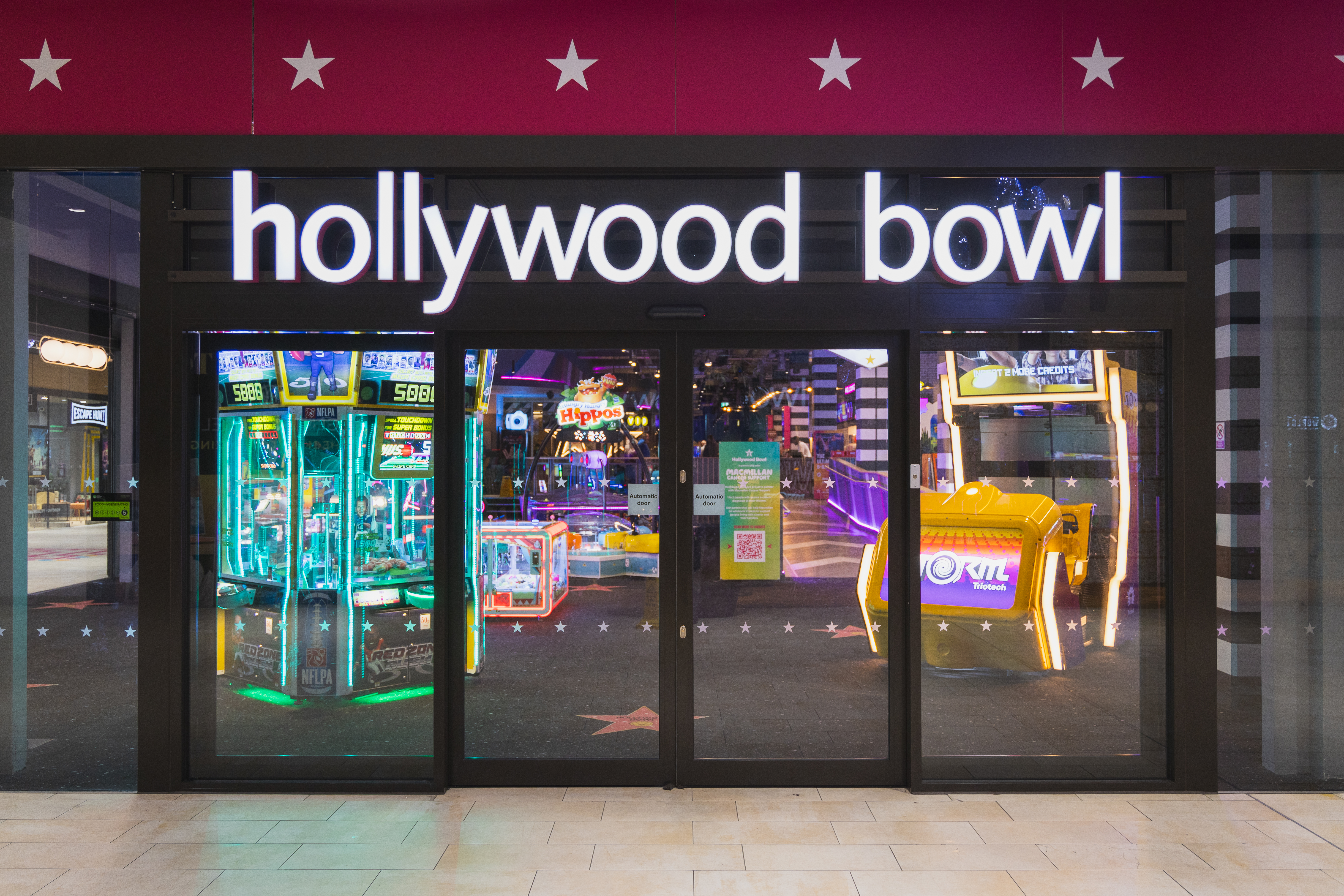 Hollywood Bowl Birmingham Resorts World - image 7