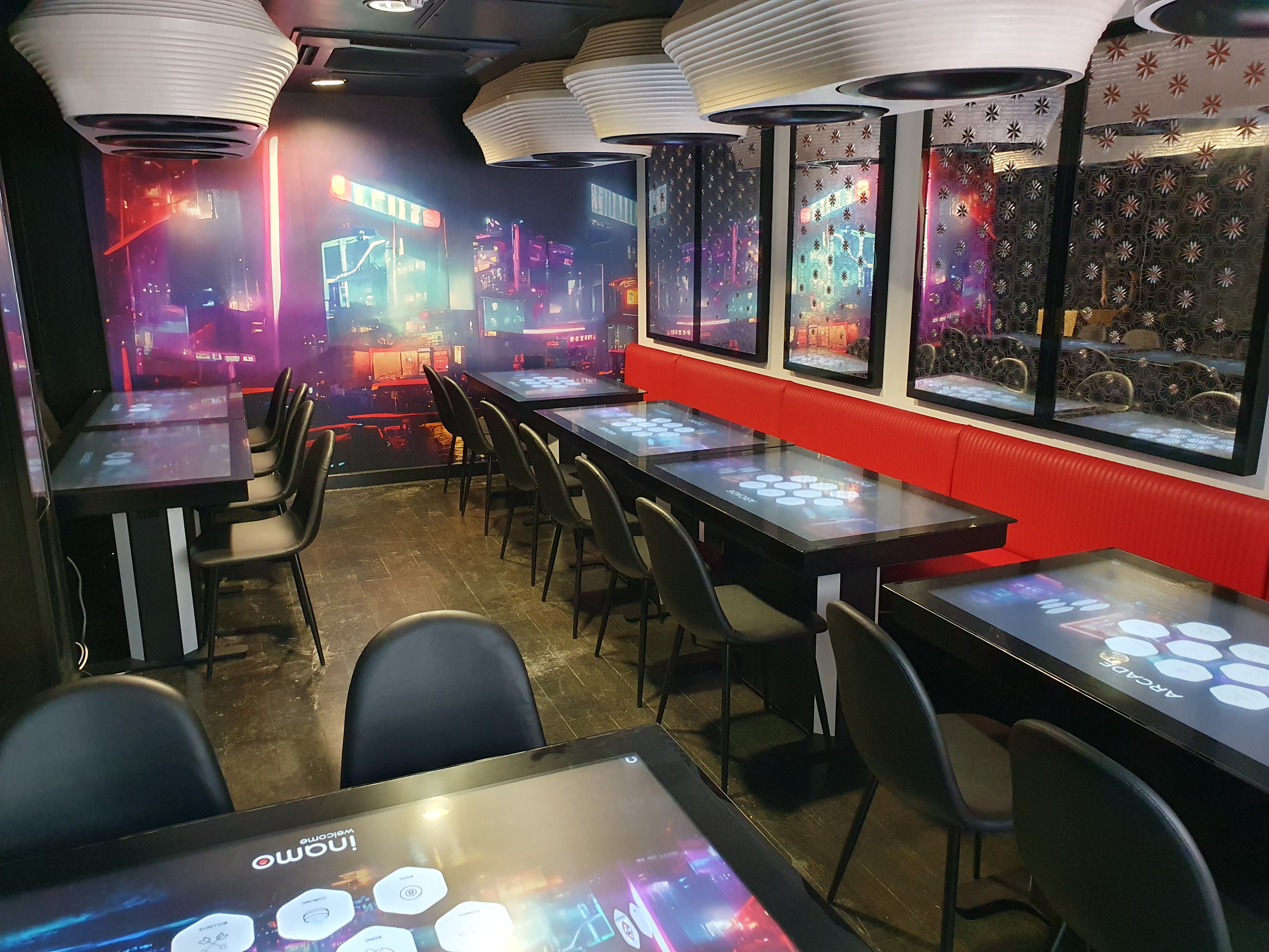 Full Restaurant - dre2mvvd1gs.jpg