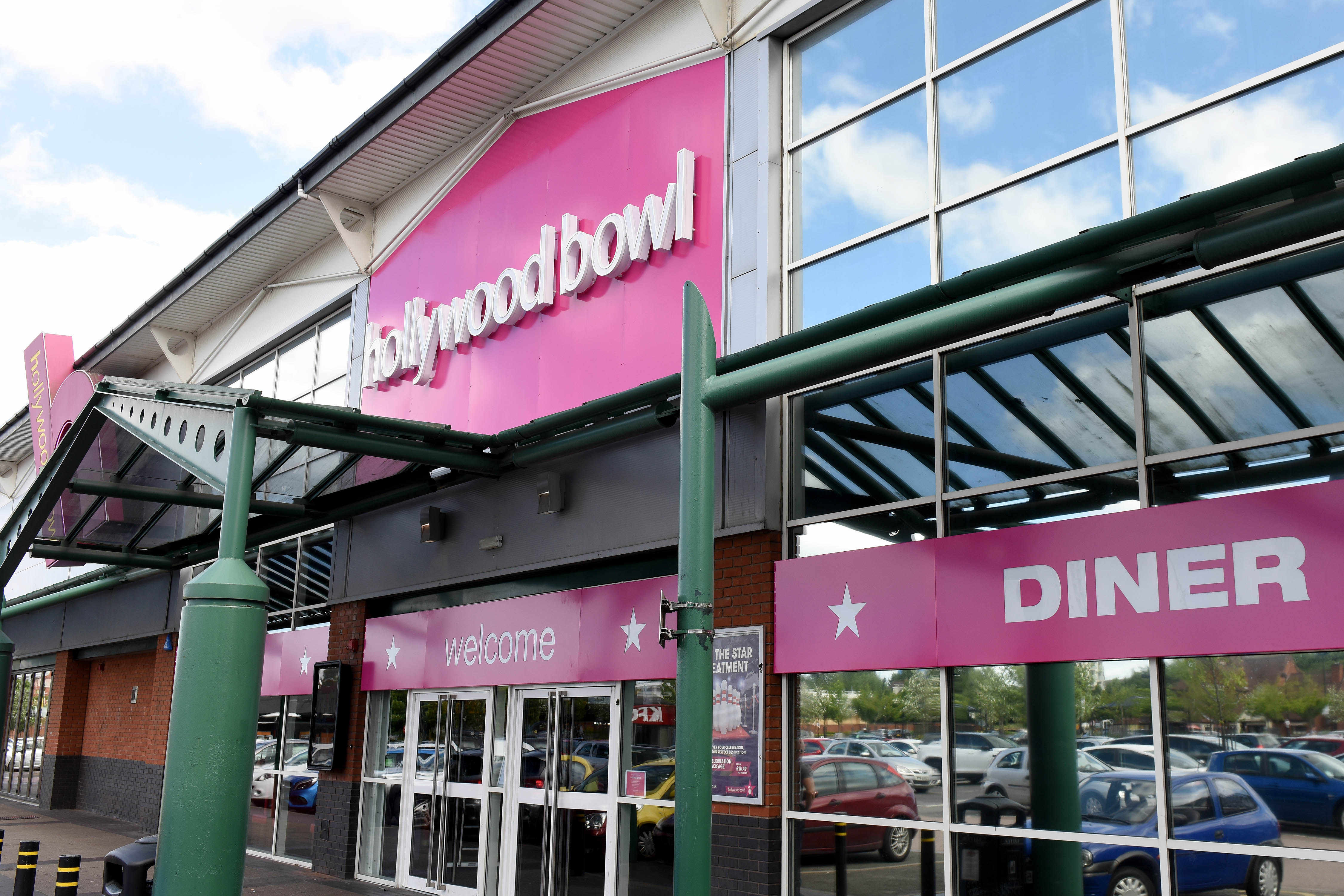 Hollywood Bowl Wolverhampton: accessible corporate team building and social event venue.