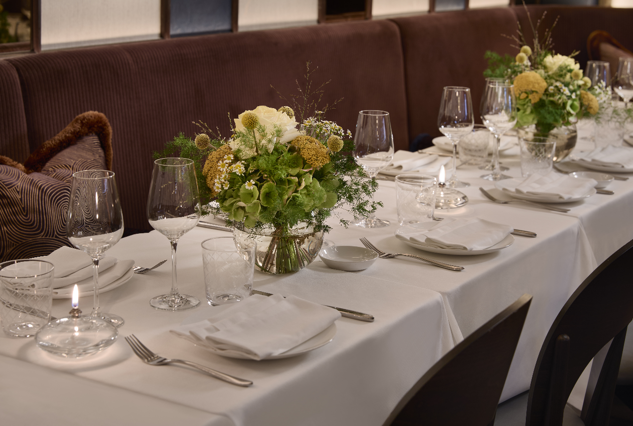 Restaurant - 5f8064c8-ff12-4353-9d27-6044d3d2f8fb.png