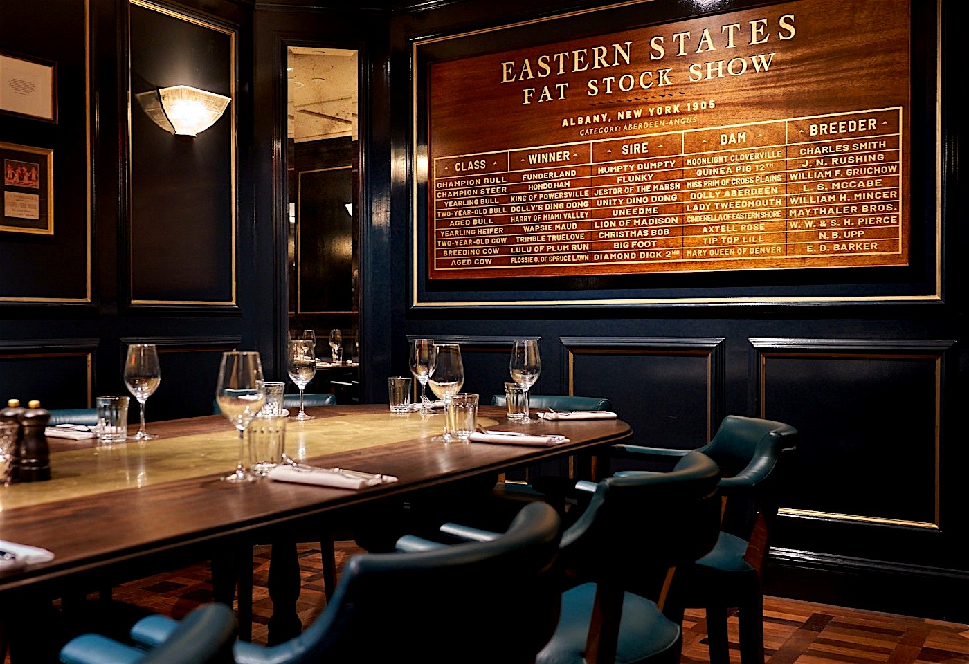 District Lounge - 407969d5-af7b-4b61-974e-fdb15dd00513.jpeg