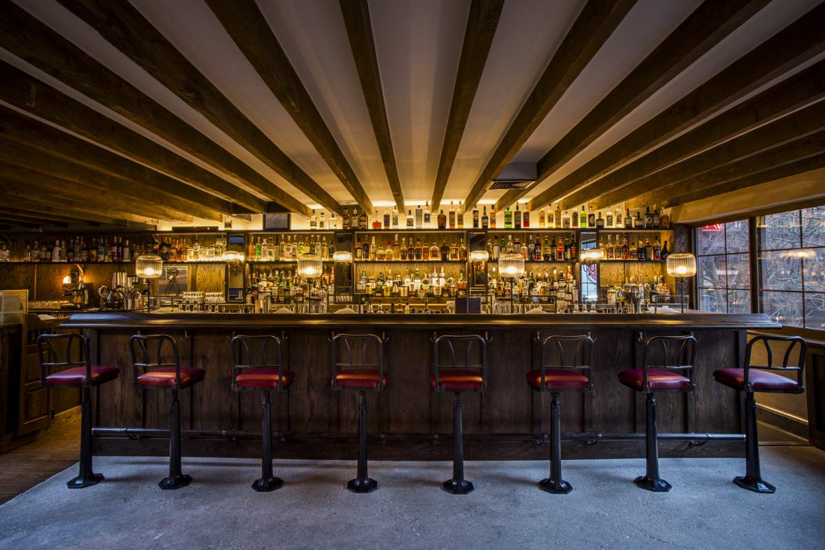 District Lounge - 6ac27bc8-2a2d-464c-8134-dd320acf64b8.jpeg