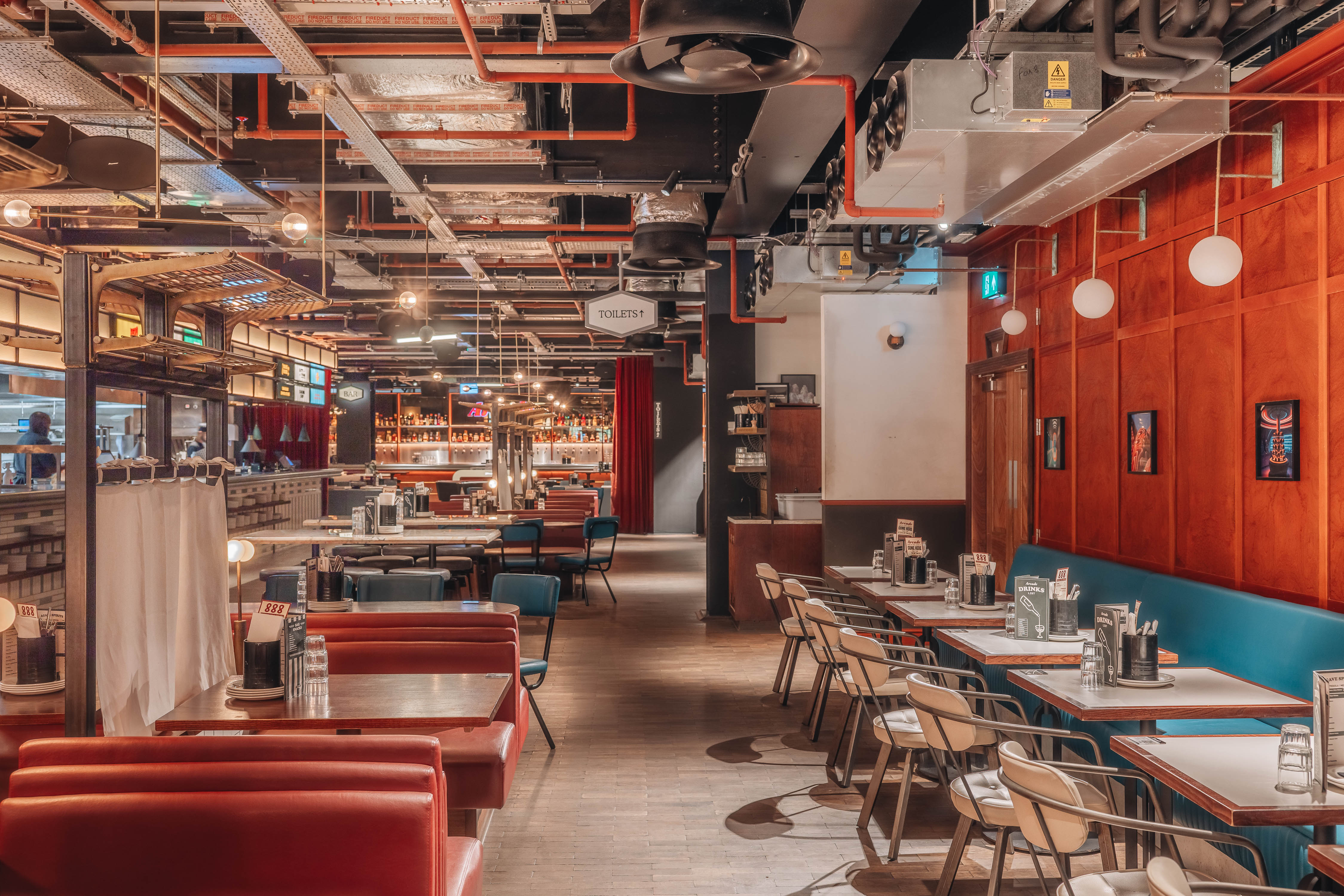 Stylish restaurant venue hire in Arcade Battersea for events and meetings.