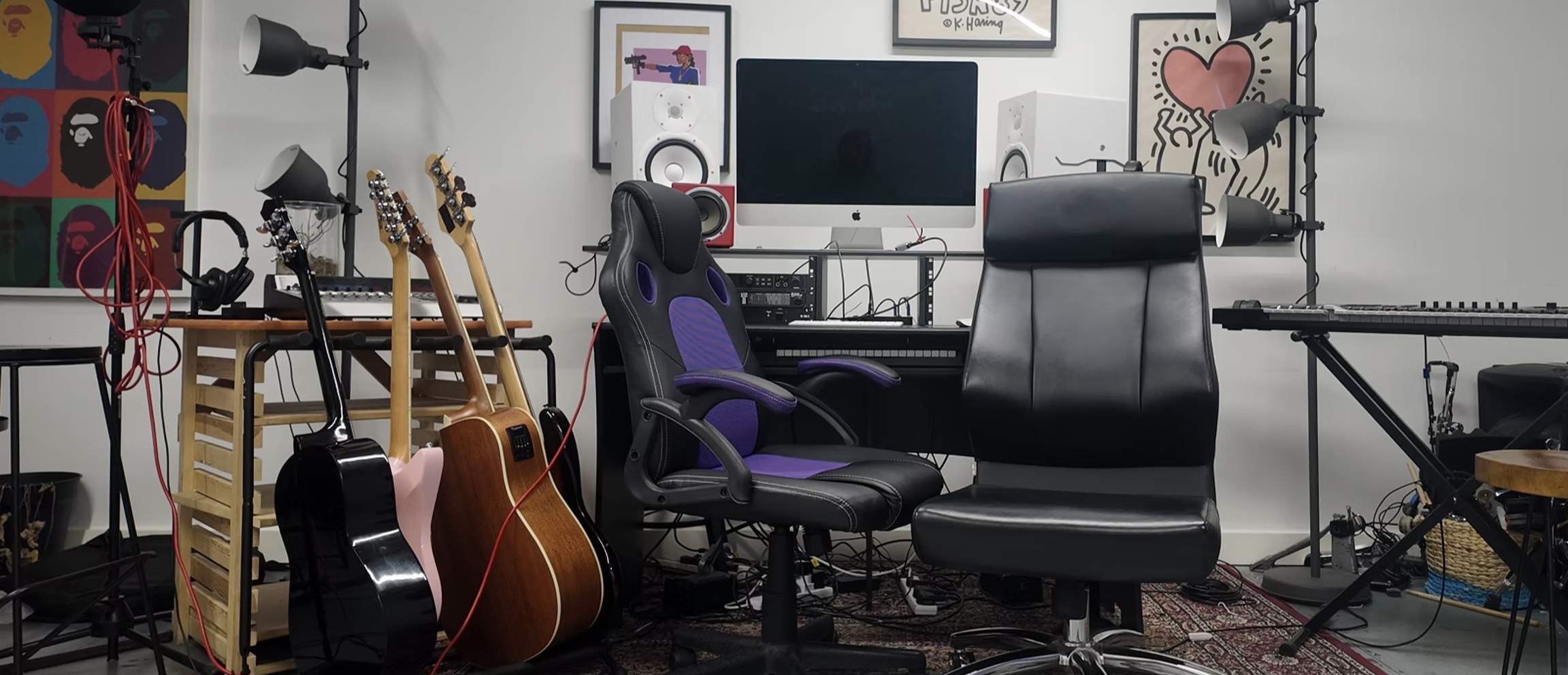 Creative workspace with seating and instruments for brainstorming sessions. Ideal for events.