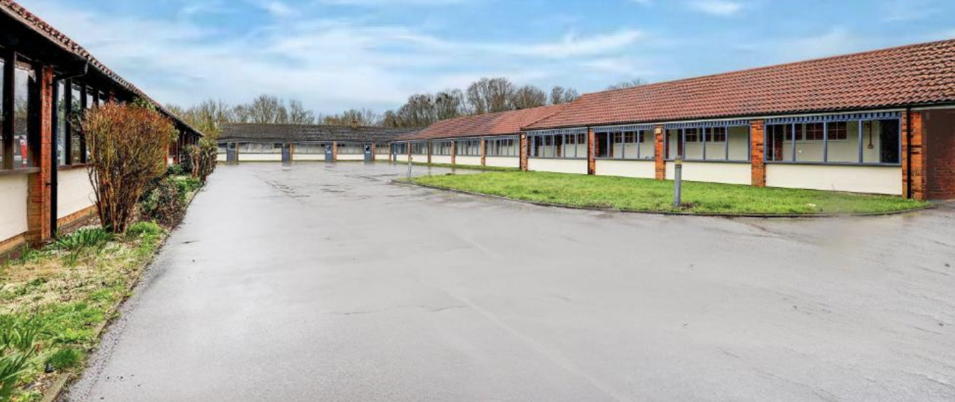 Spacious Rivenhall Garden venue with flexible outdoor space for events and retreats