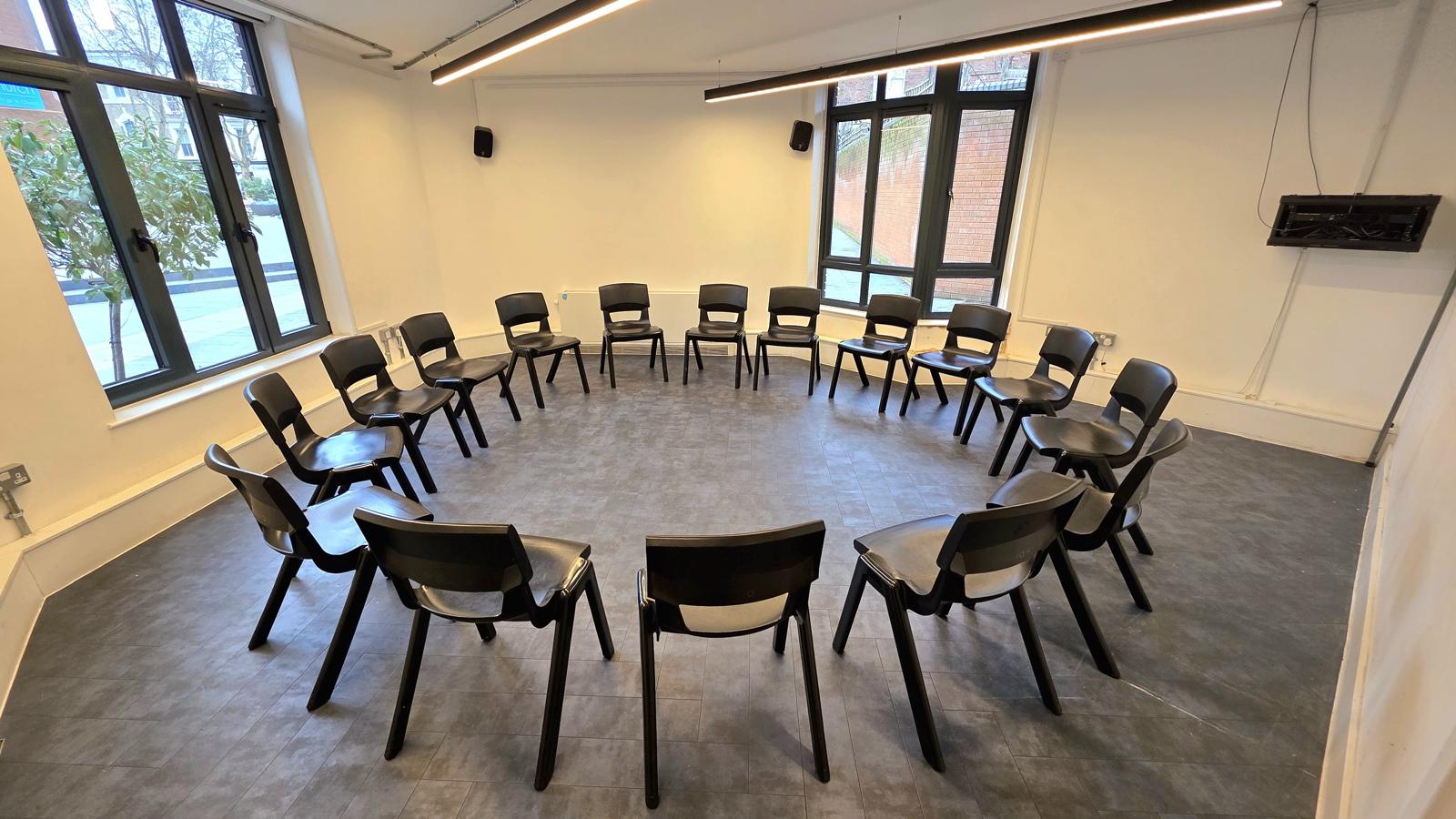 Studio 1 - a22ac498-97c5-4c97-8705-fe8f3c77a2ac.jpg