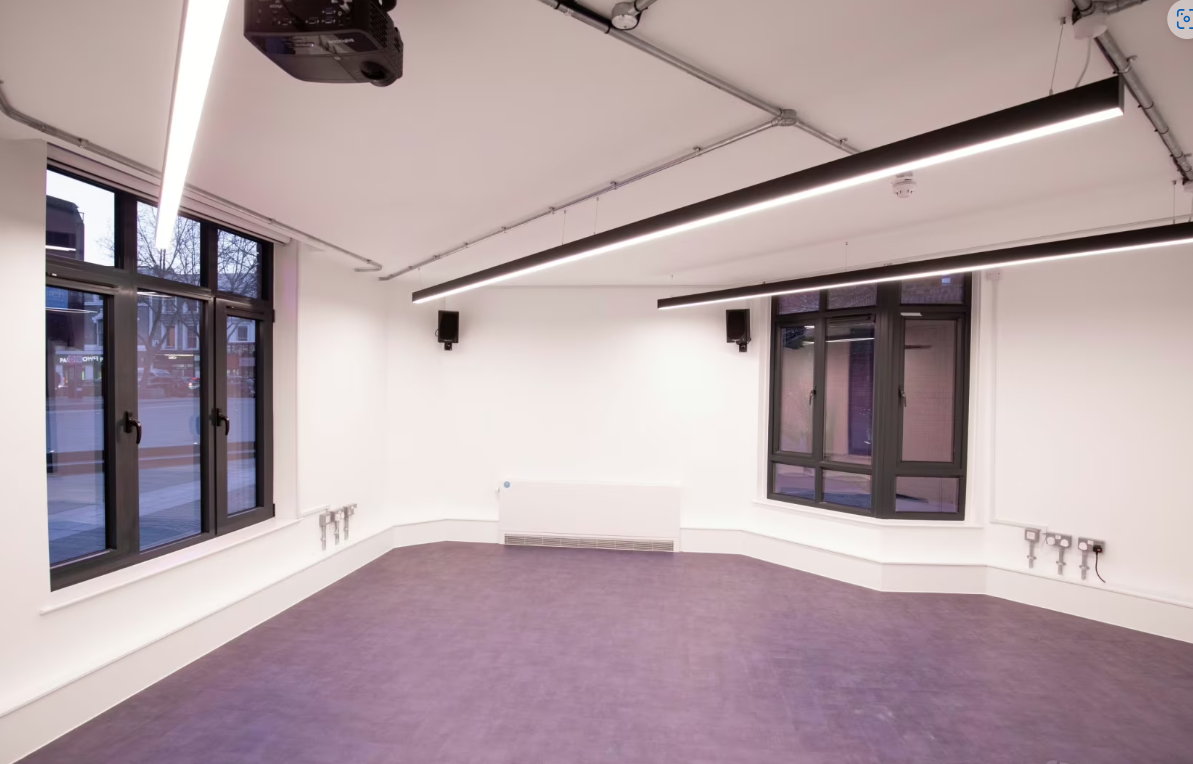 Studio 1 - bb453f9c-4d52-491a-a132-db332e41d34b.png