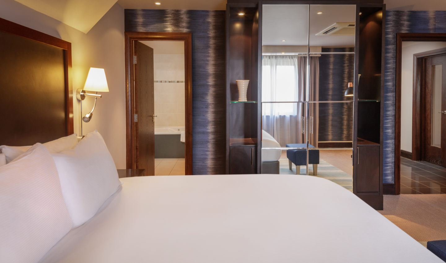 Cambridge Belfry Hotel and Spa - image 2