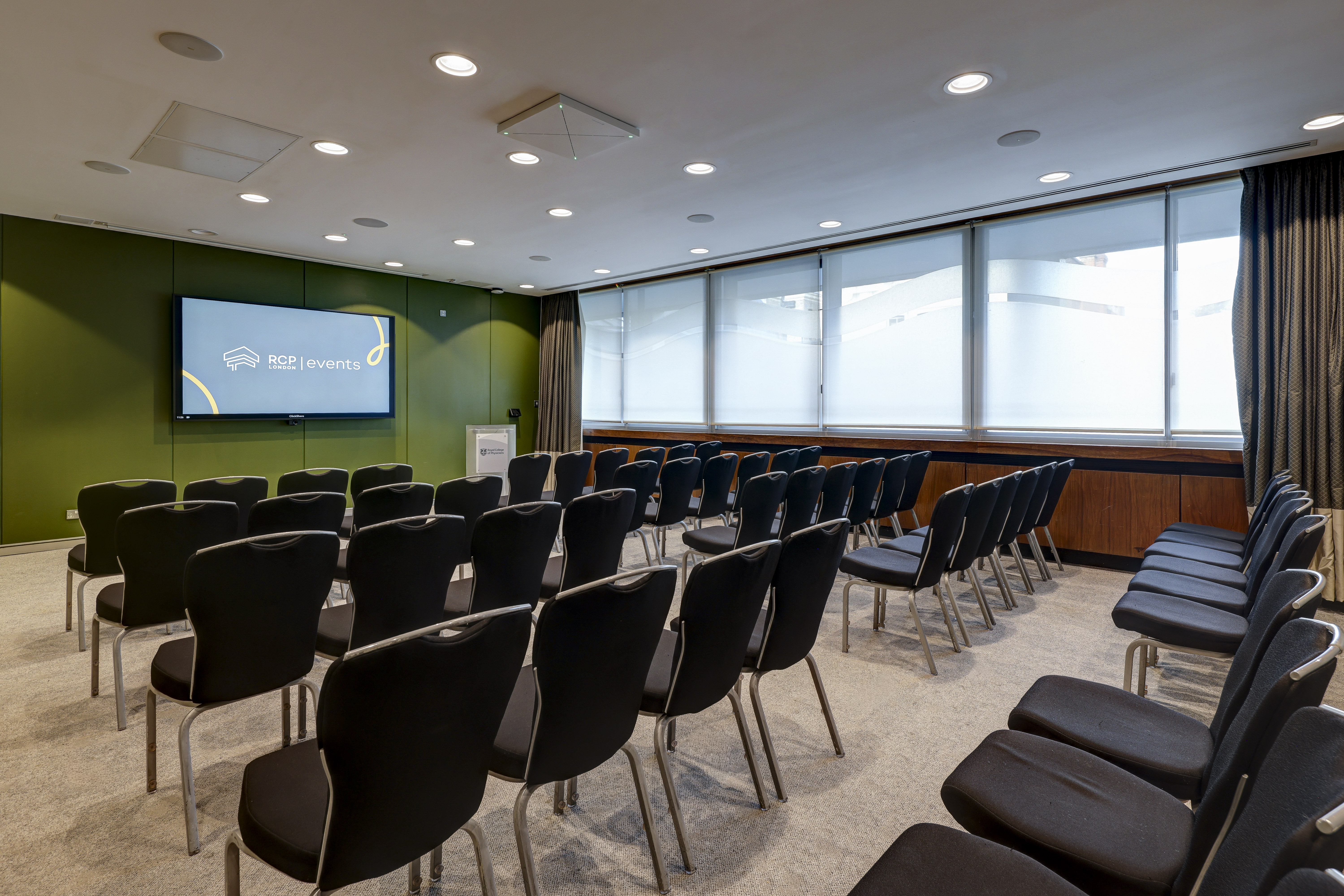 Linacre & Sloane Rooms, RCP London, natural light meeting space for corporate events