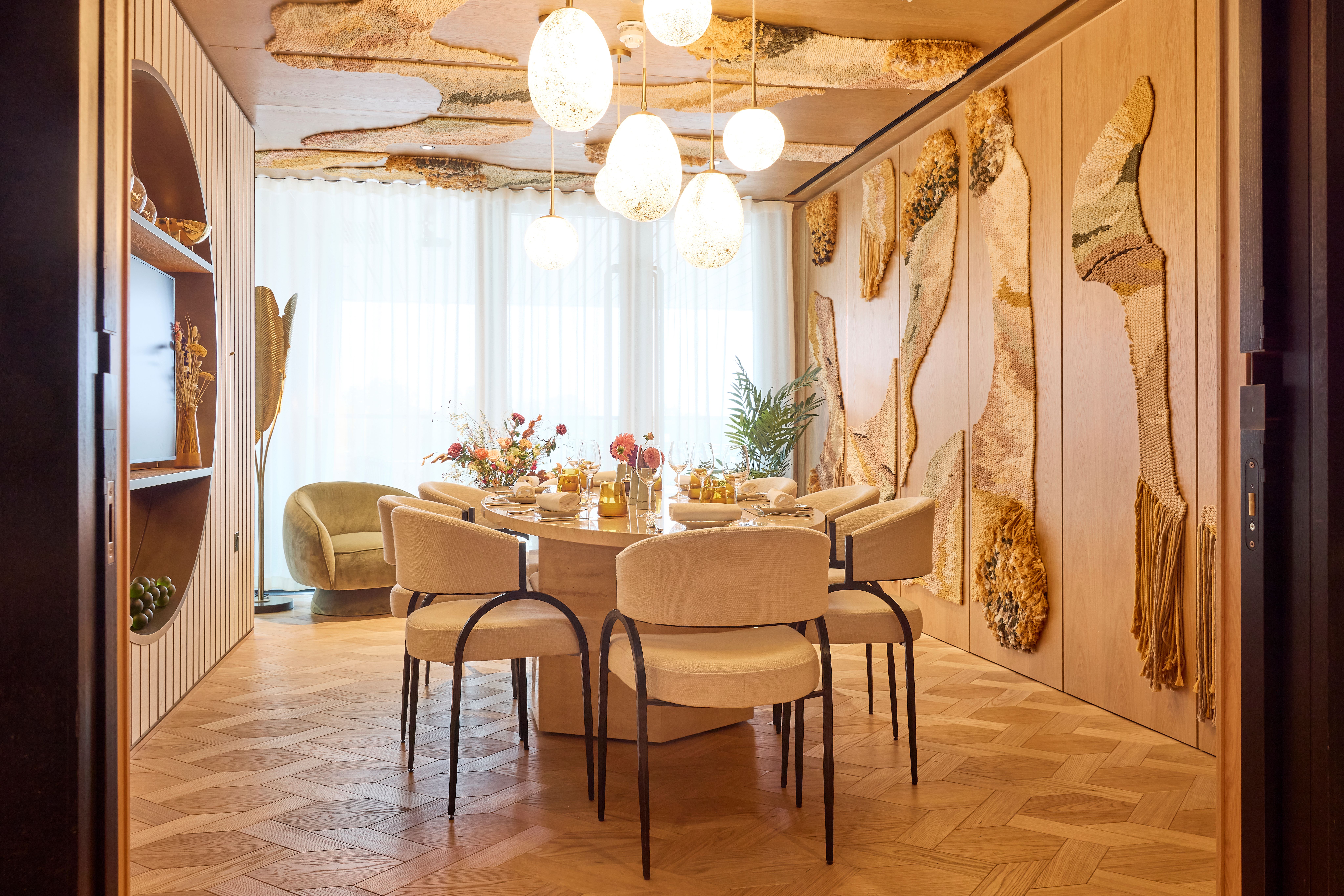 Stylish private dining room in Fulham Pier, ideal for small meetings and gatherings.