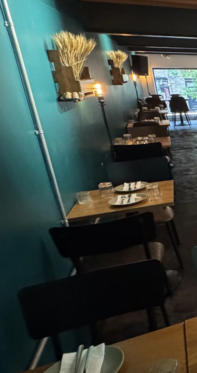 Cozy restaurant in YAYACAS, perfect for intimate meetings and networking events.