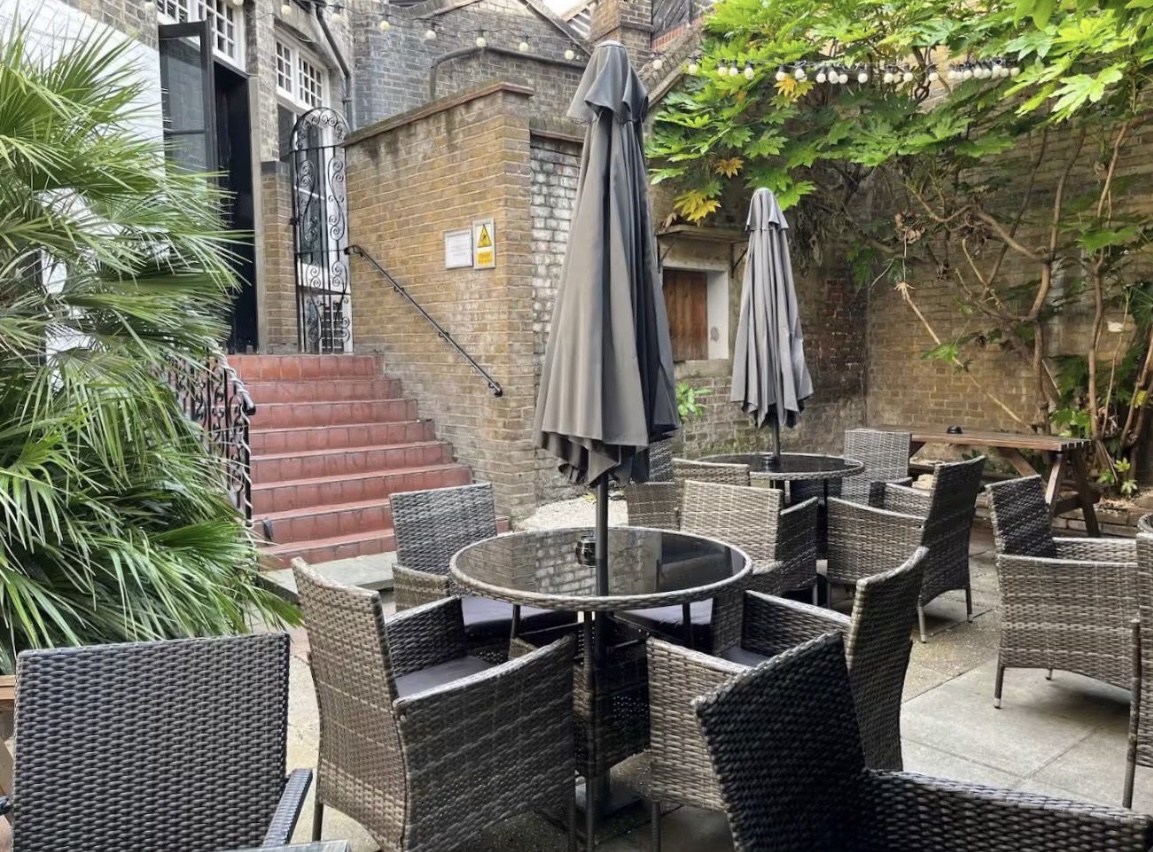  The Crown London - image 4