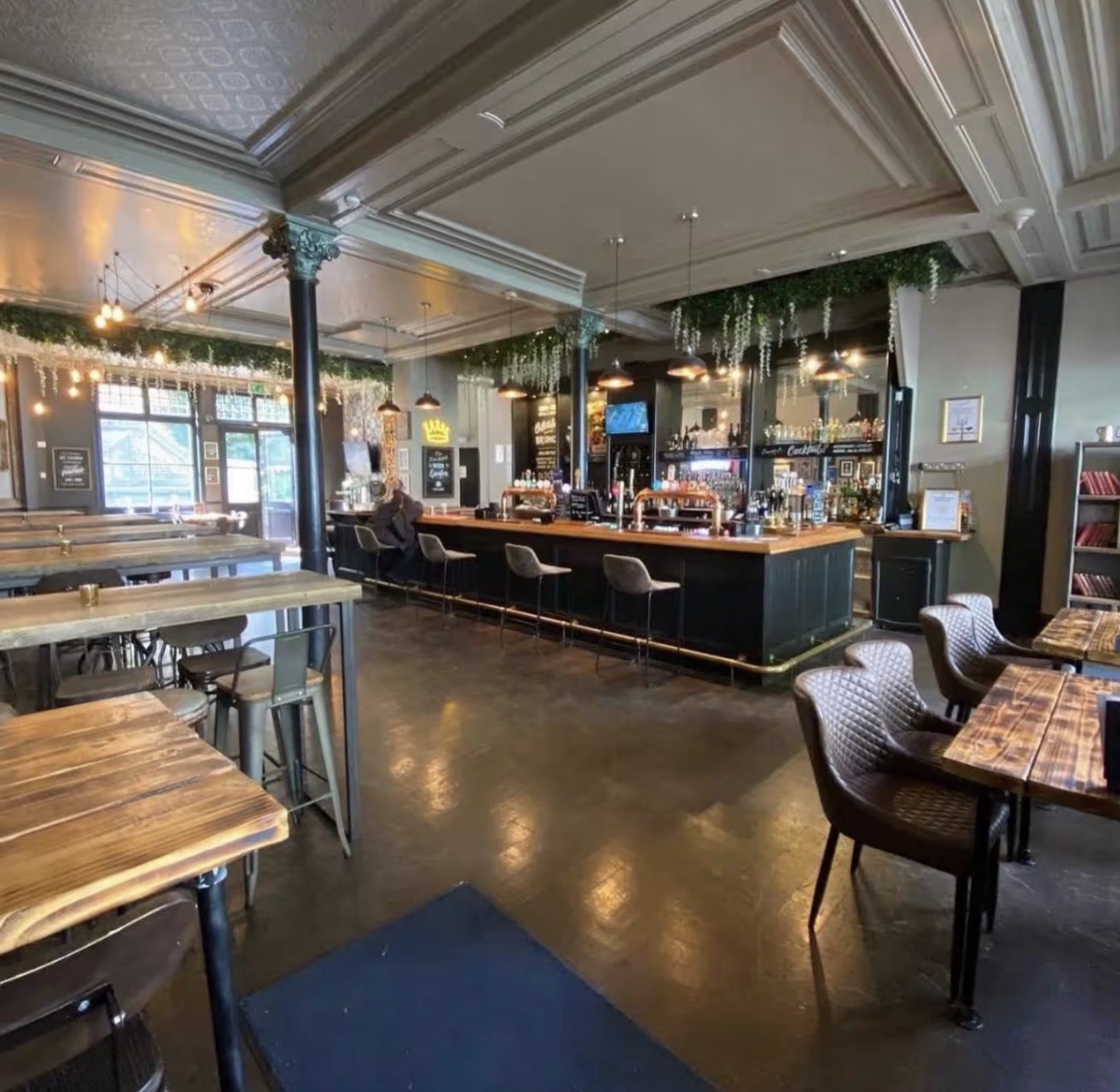  The Crown London - image 5