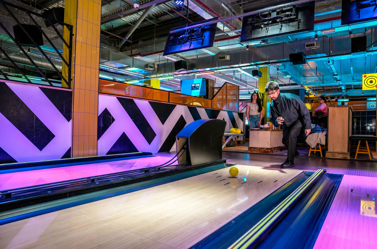 Vibrant bowling alley in King Pins, Silverburn for corporate team-building events.