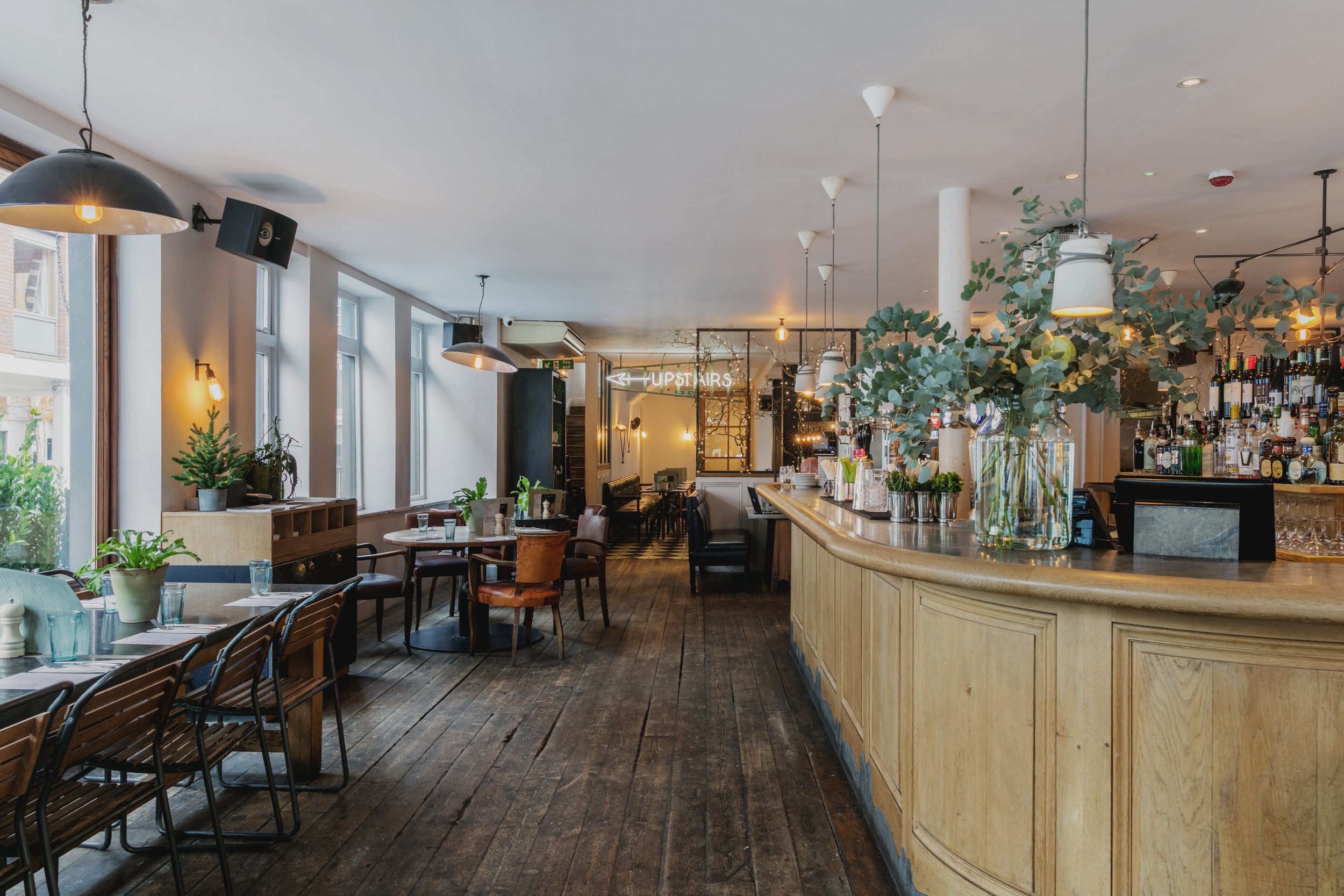 Upstairs - bafe7f8d-b655-4df7-bcfe-9fa74458ac0f.webp