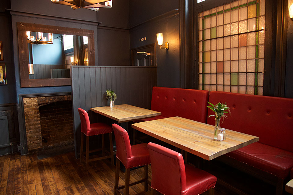 Upstairs - 6ad18802-2fe7-4ab8-a1ce-e0698554656f.jpeg