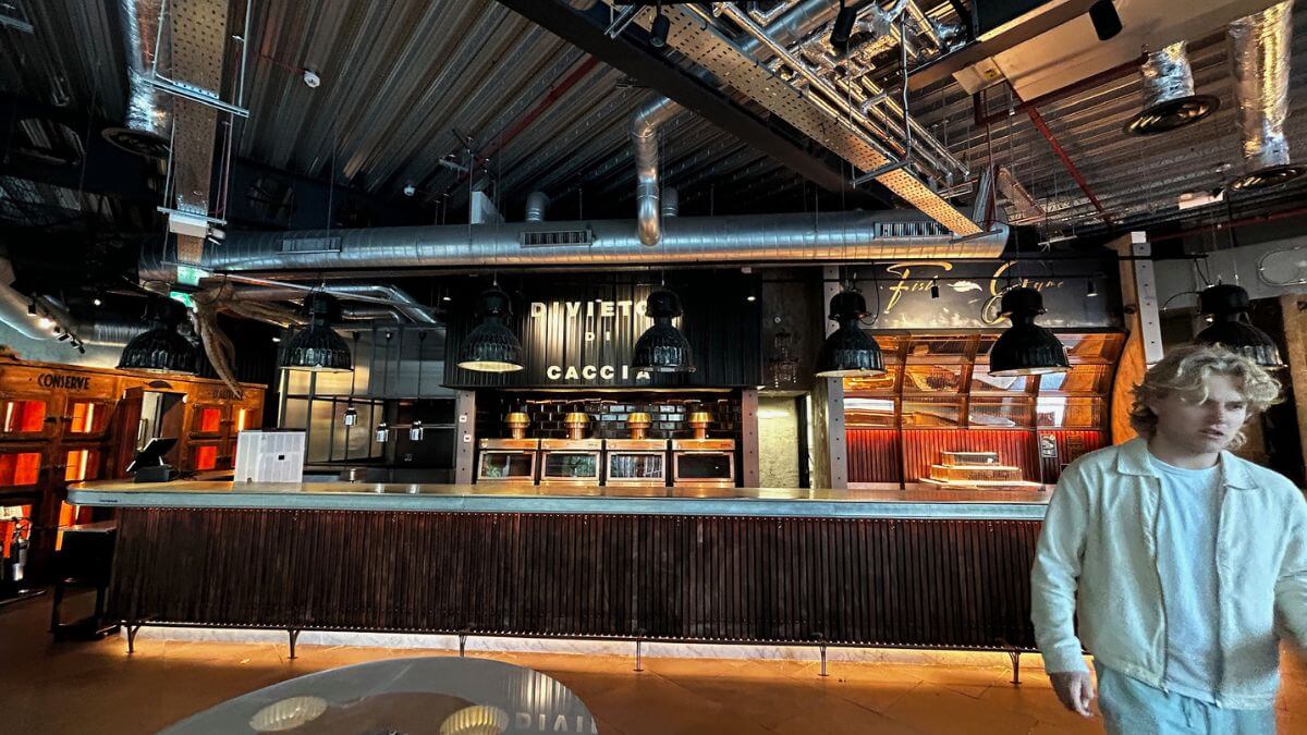 Entire Venue - 76bc2ee1-6aa6-4f7c-9f65-30f0b324ee4f.jpeg