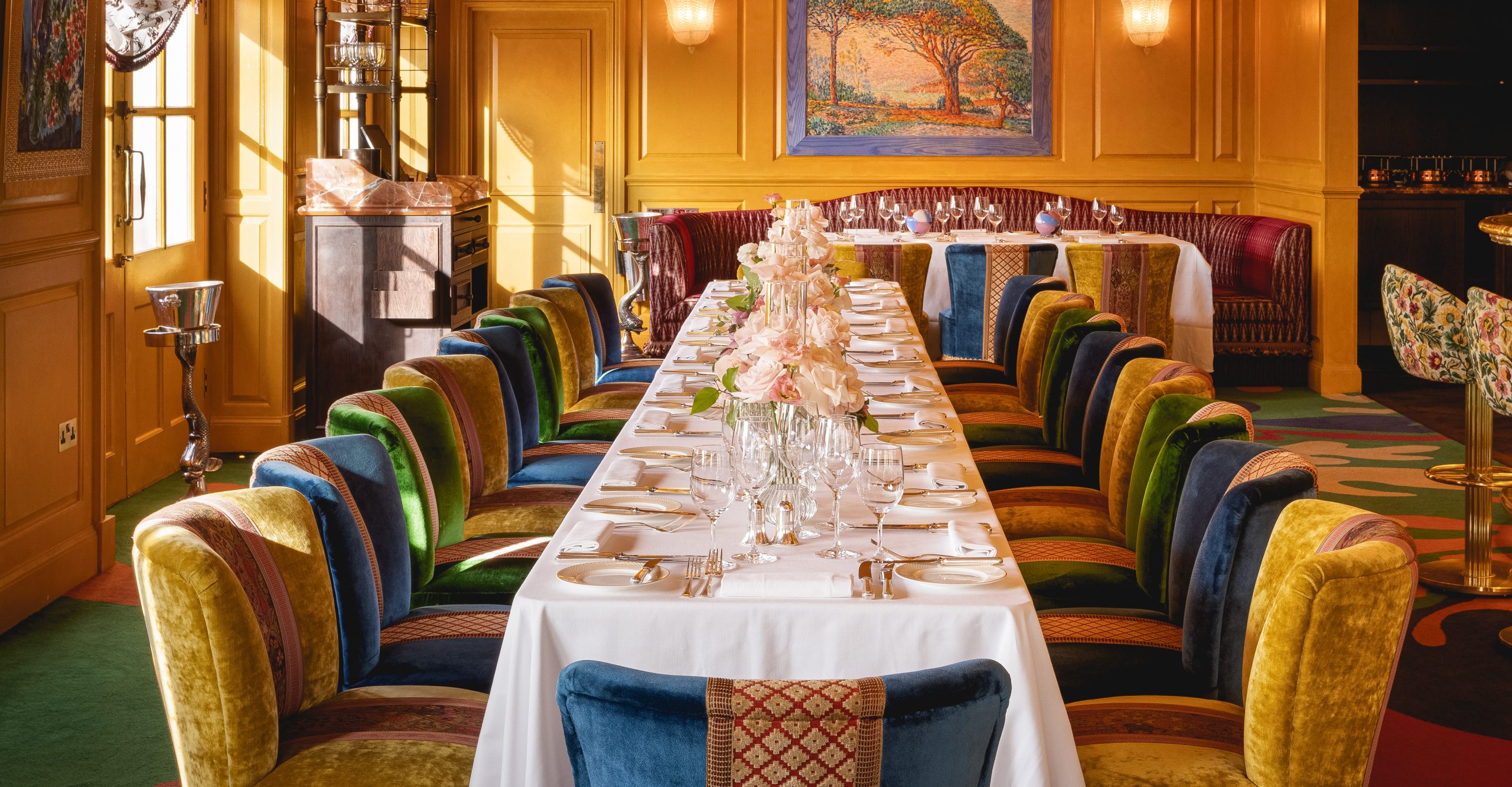 Elegant dining table at Côte Brasserie Richmond for upscale events and intimate dinners.