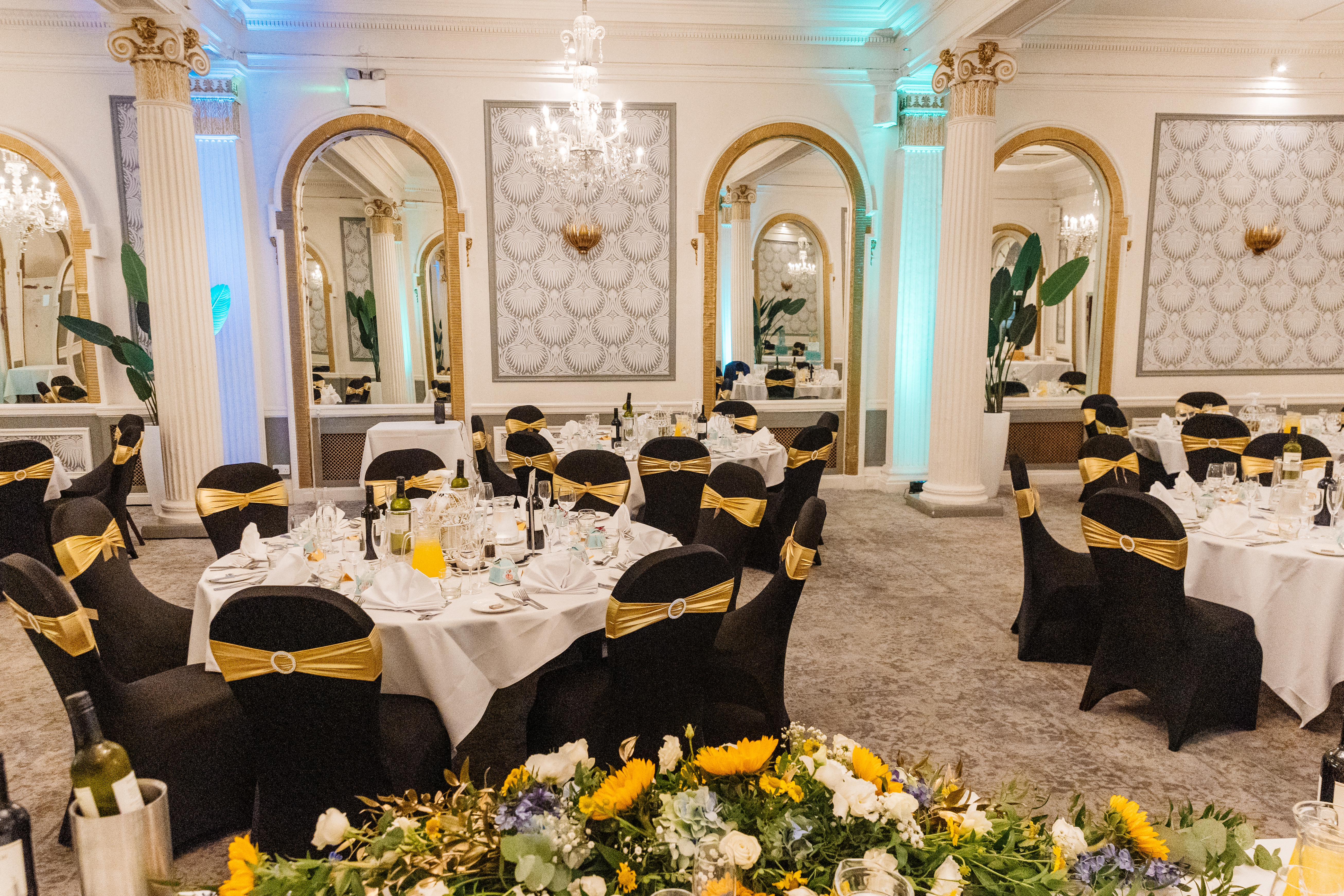 Ballroom - d50e496a-fd63-492e-bde2-35b48d57e963.jpg