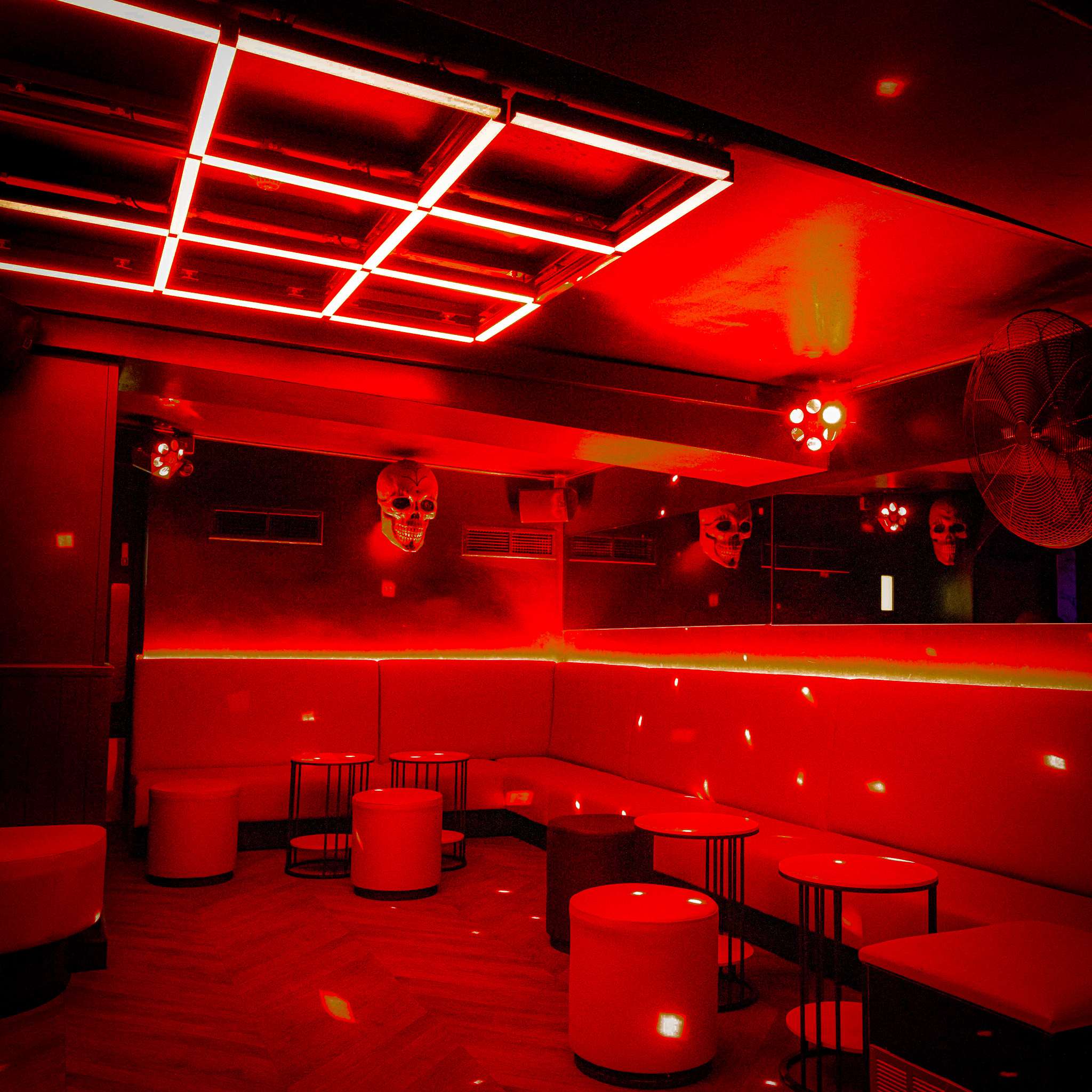The Lounge (Downstairs) - 7891b81c-cd04-4123-b8cf-733ccb81f42d.jpg