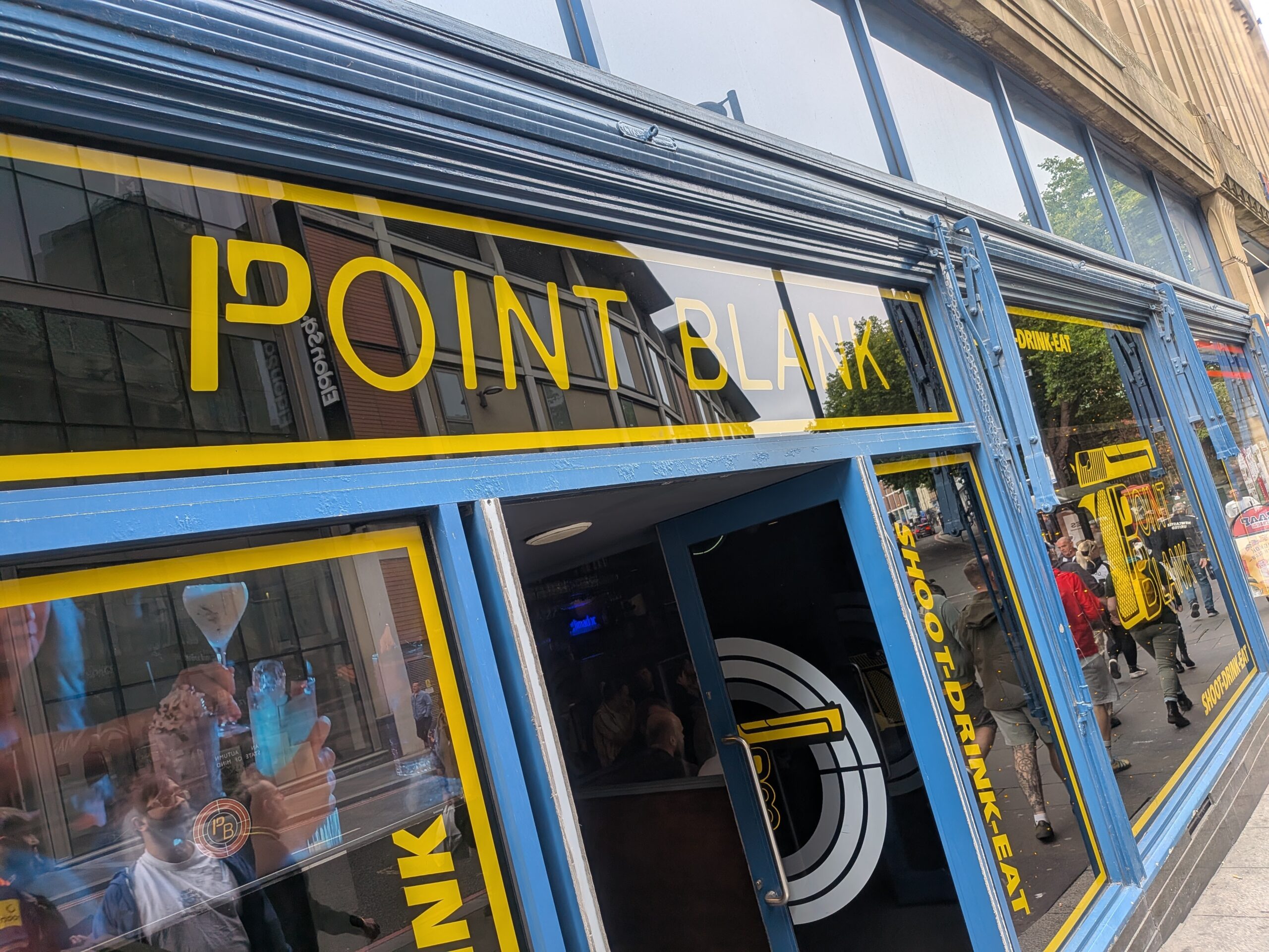 Point Blank VR Shooting Range, laser tag, team building