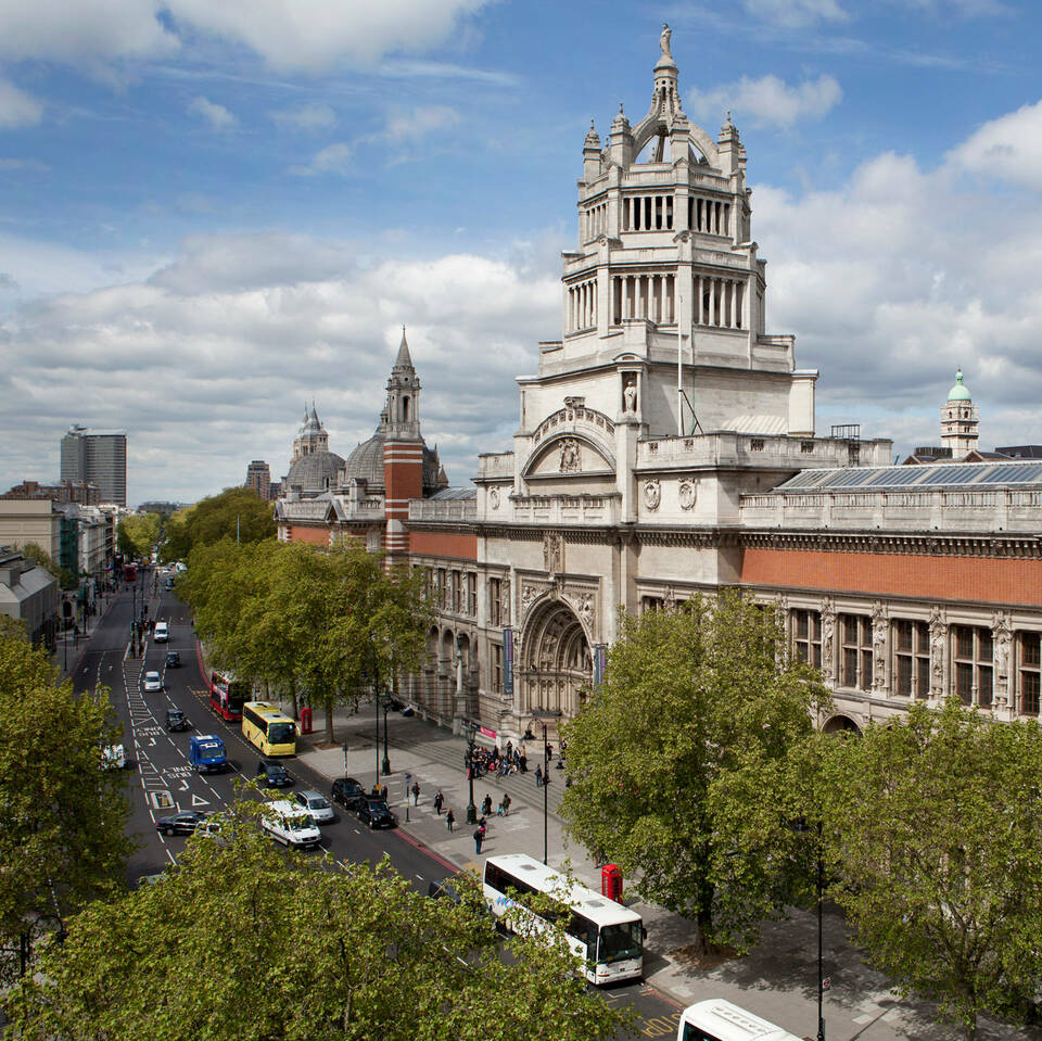 Victoria and Albert Museum - image 3