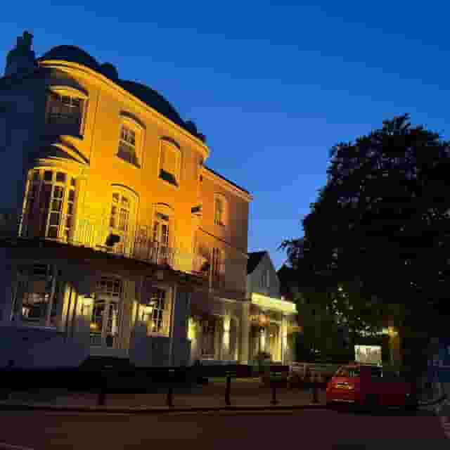 Royal Adelaide Hotel
