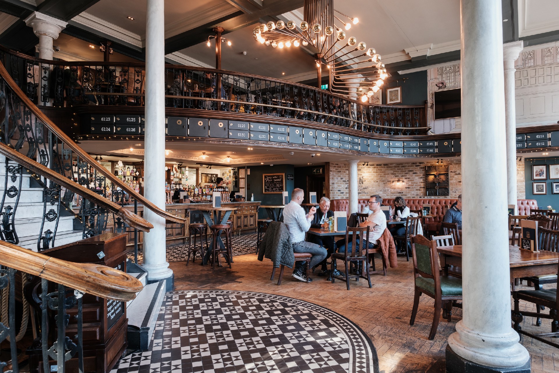 Gallery Bar - e9a9225f-9f20-4421-aa12-86df63406b16.jpeg