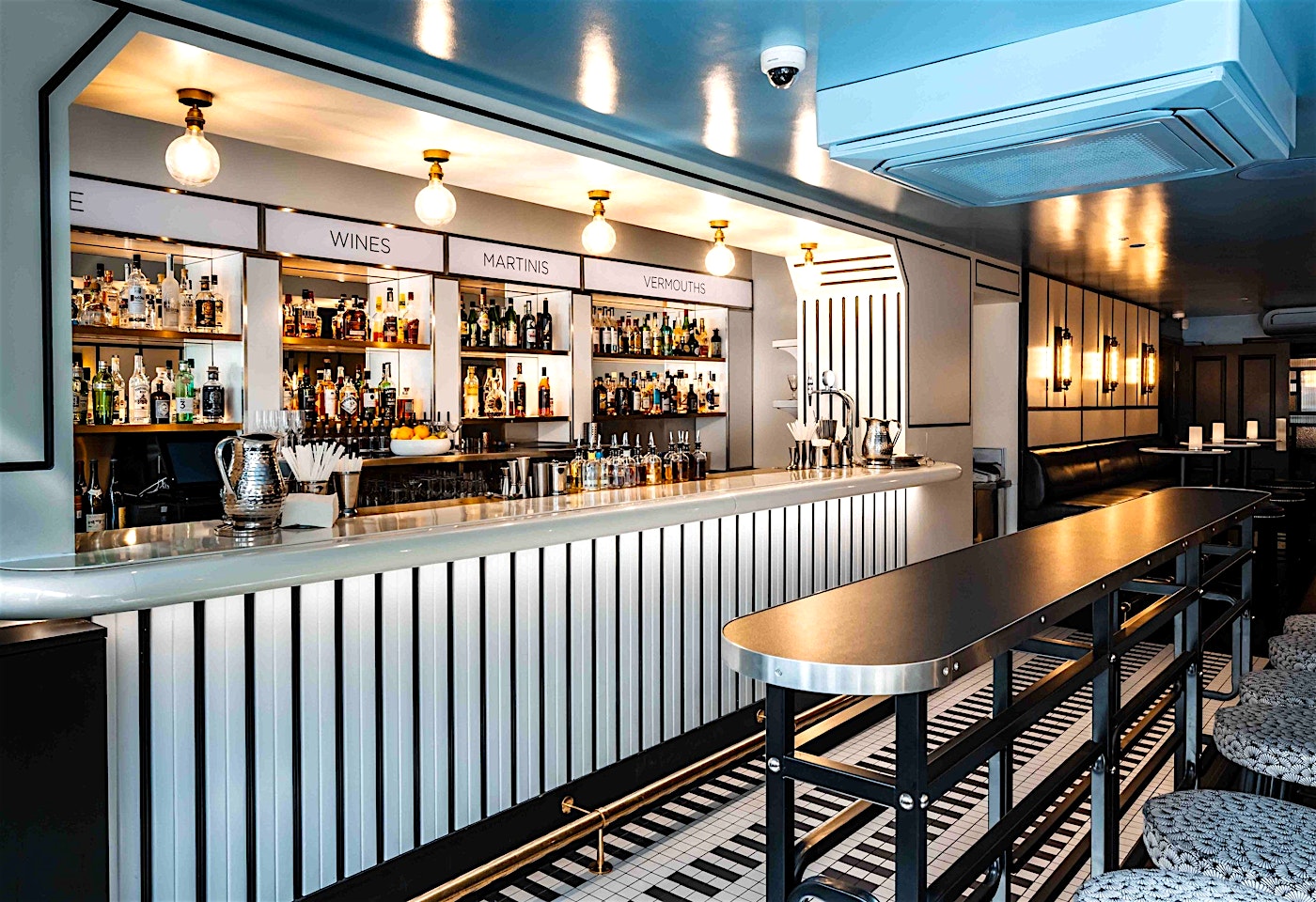 Upstairs Bar - 5d6257ab-7d5b-445e-b4e4-6cbdf1d29277.jpeg