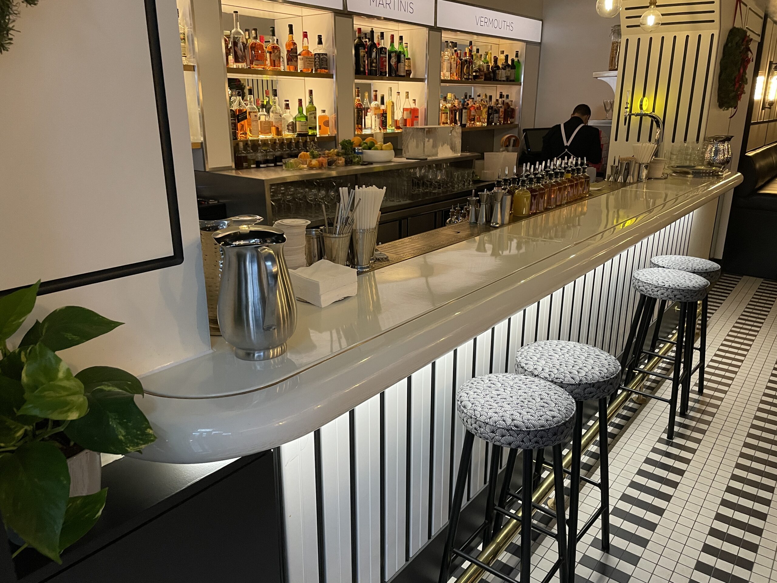 Upstairs Bar - f2fb65a3-3bff-4cee-8c16-4a185b9b38f2.jpeg