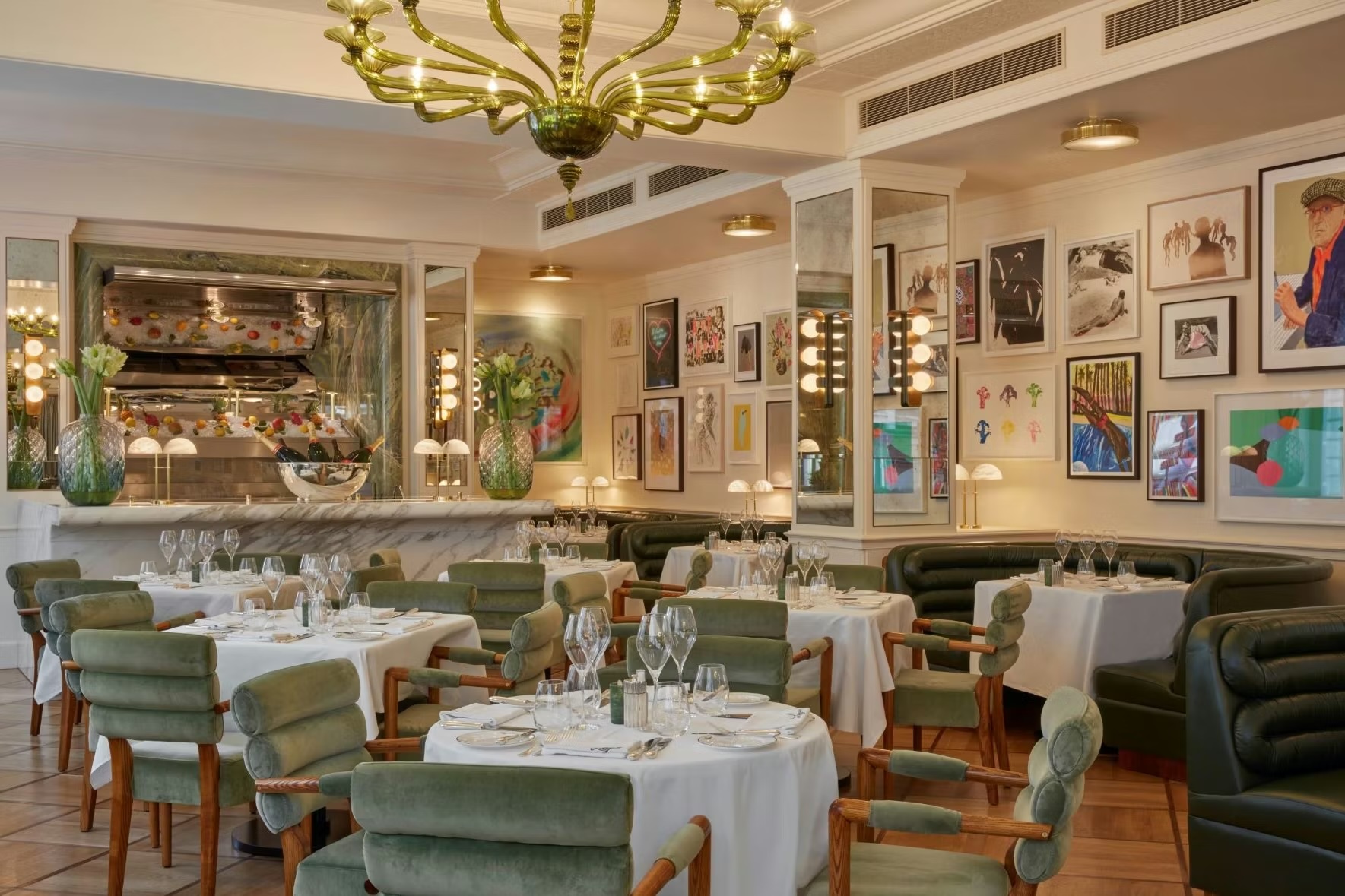 Mural Room, Langan's Brasserie: elegant dining for upscale meetings and events.