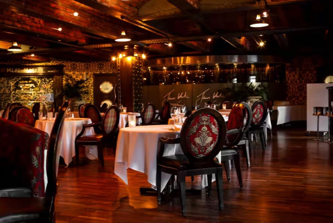 "Icon Lounge, Manchester235 - elegant dining space for exclusive events and gatherings"