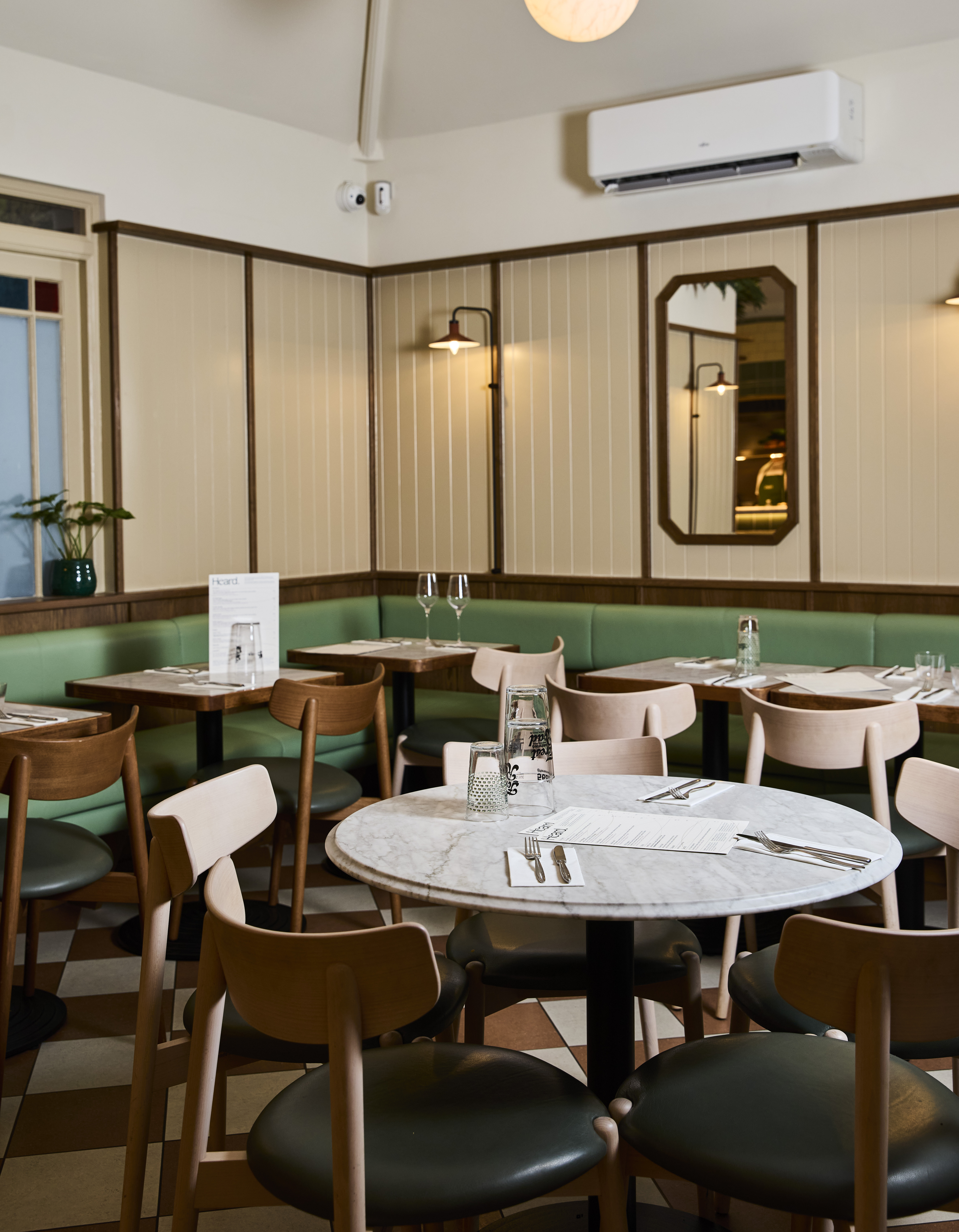 Heard Burger dining area with elegant decor, ideal for intimate meetings and events.