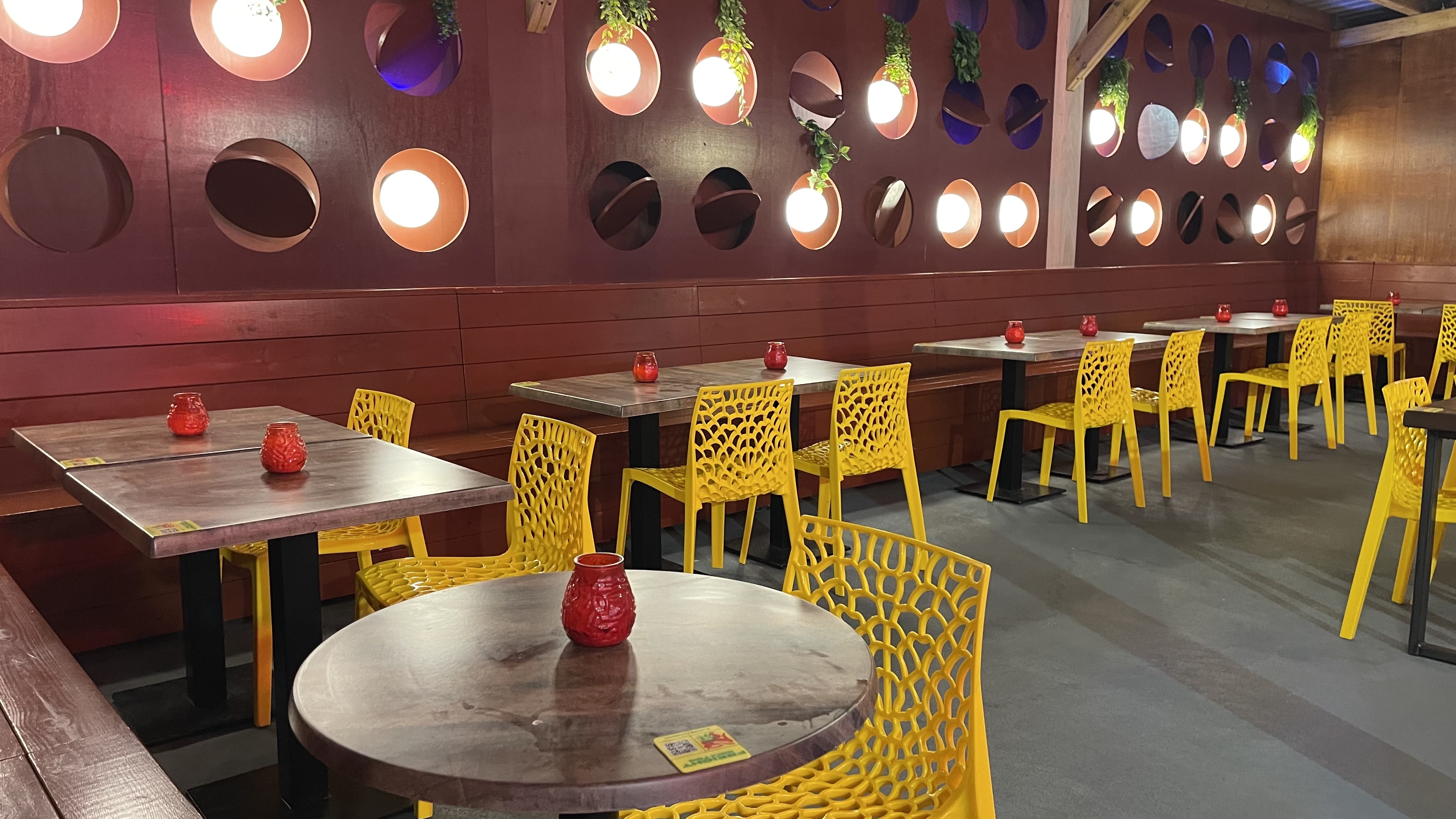 Yellow Zone - fd7a40fa-c454-4780-8cfe-527add692162.jpg