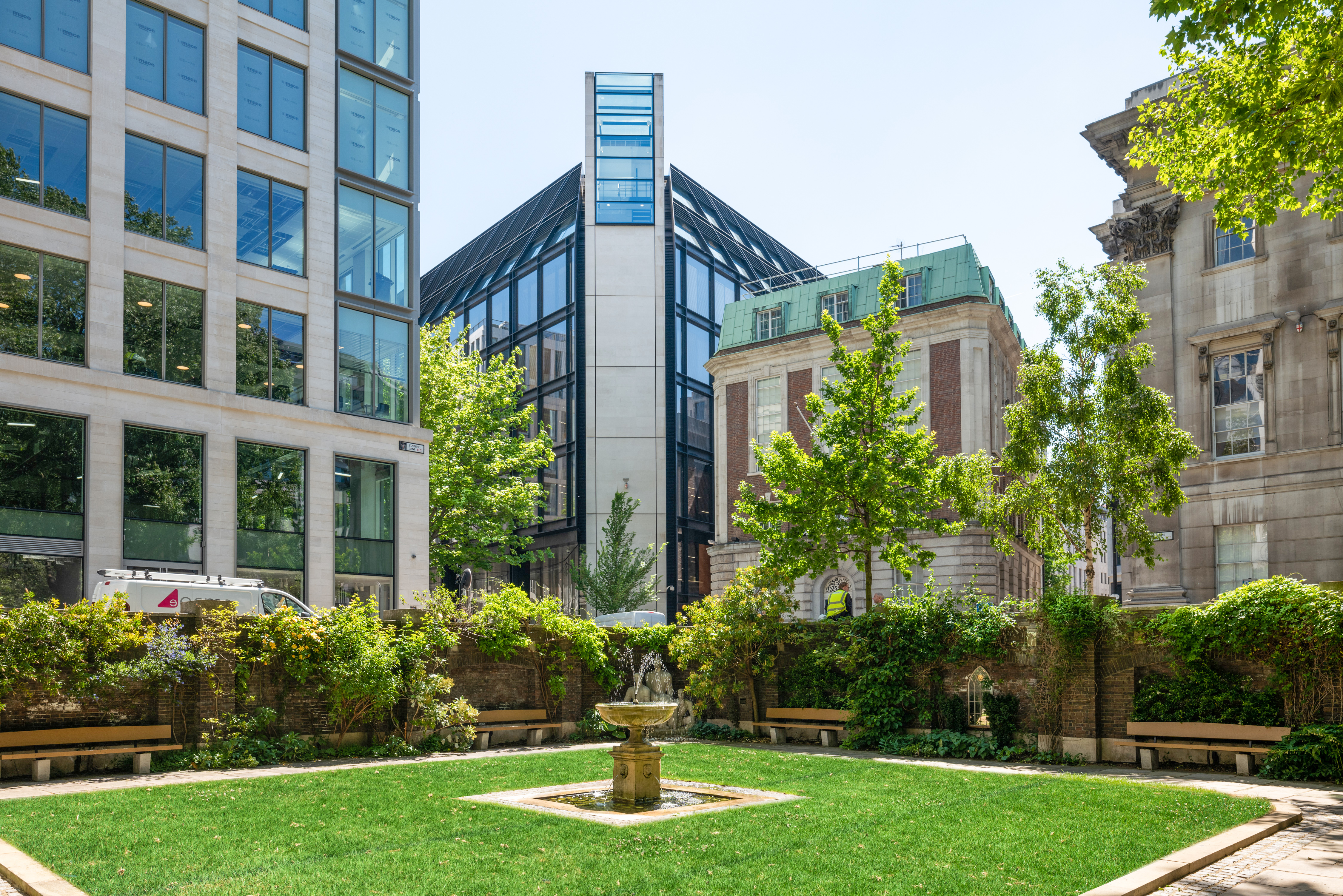 The Goldsmiths' Garden - 89b8aa9e-2aee-48d3-810d-08b1d2ba2104.jpg