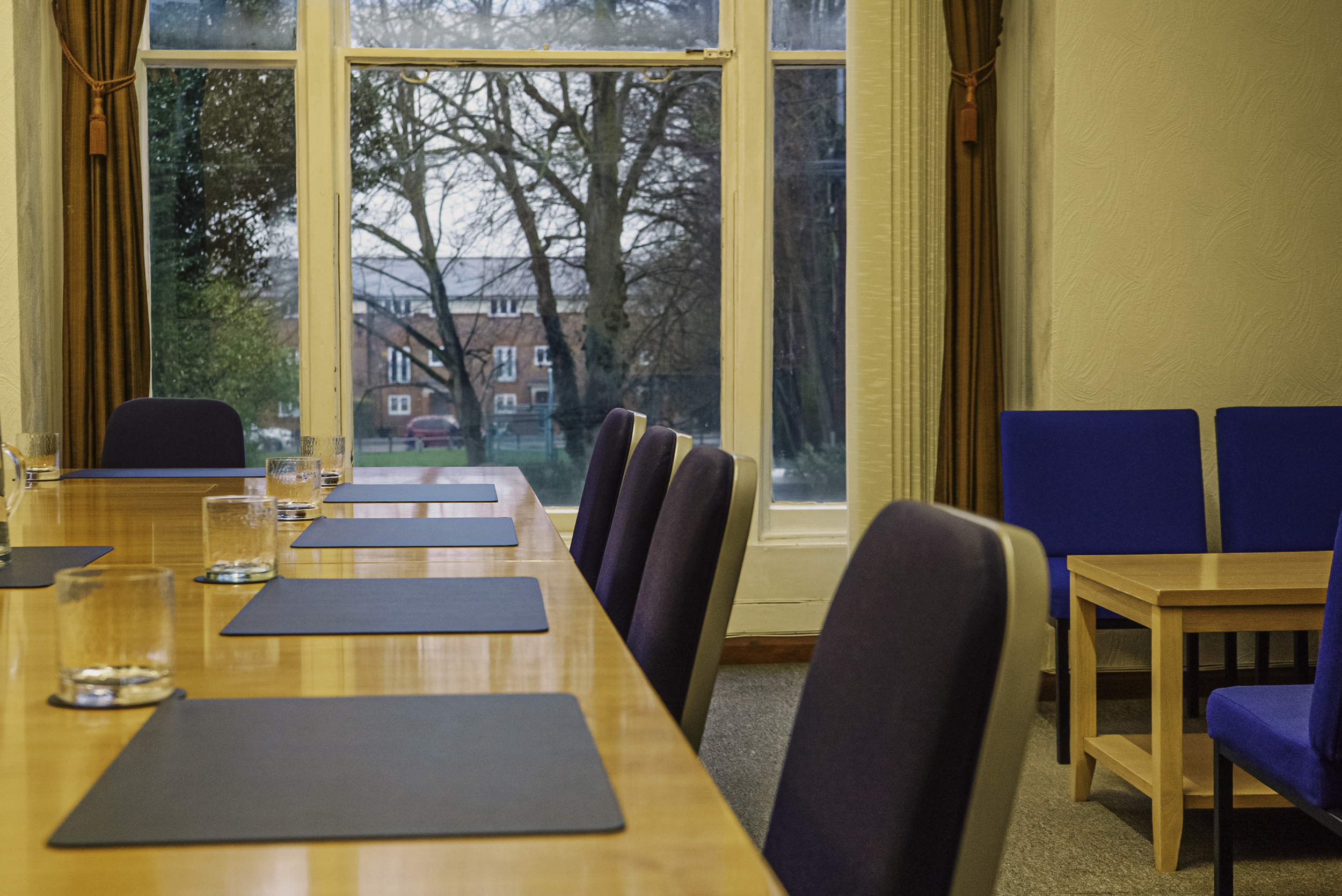 Windsor English boardroom, natural light, corporate meeting, executive event